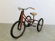 A VINTAGE CHILDS RALEIGH TRICYCLE