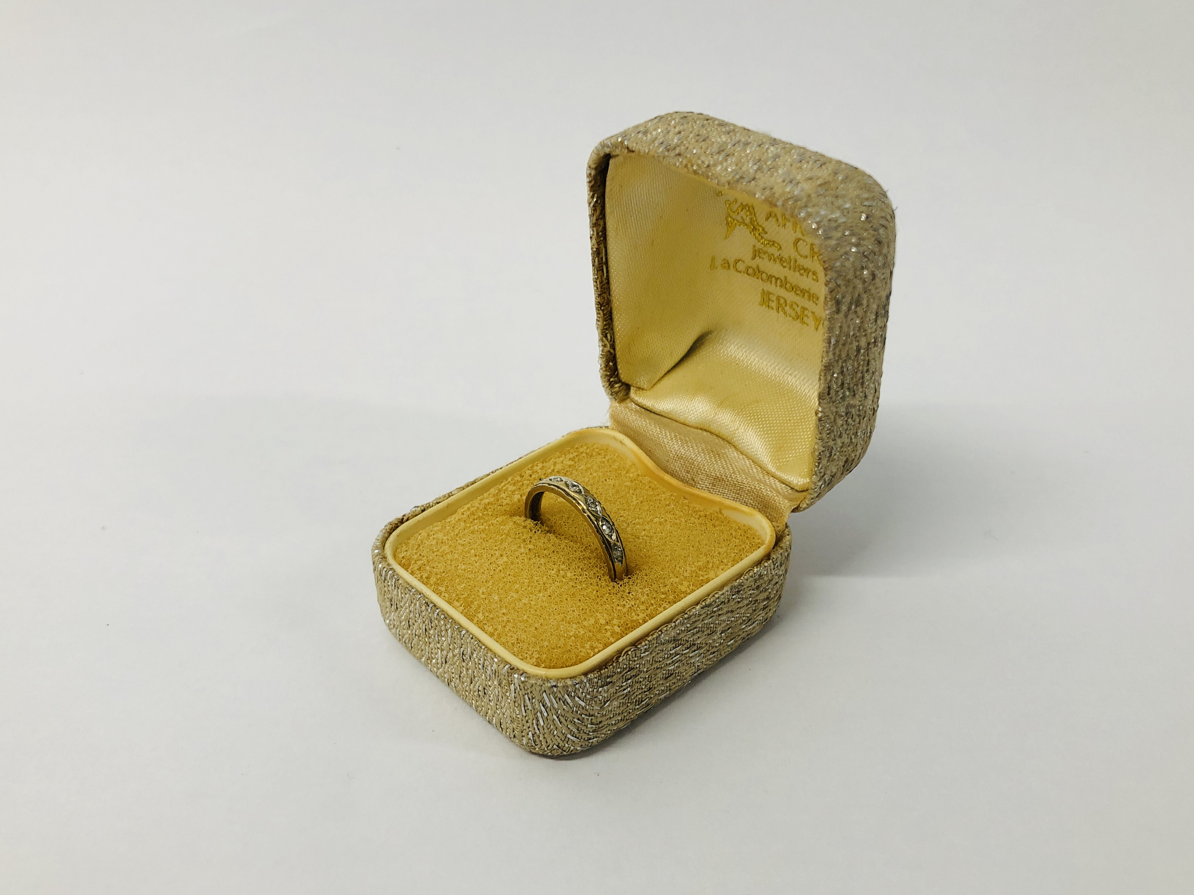 A SIX STONE DIAMOND BAND RING MARKED 9K SIZE J/K. - Image 11 of 11