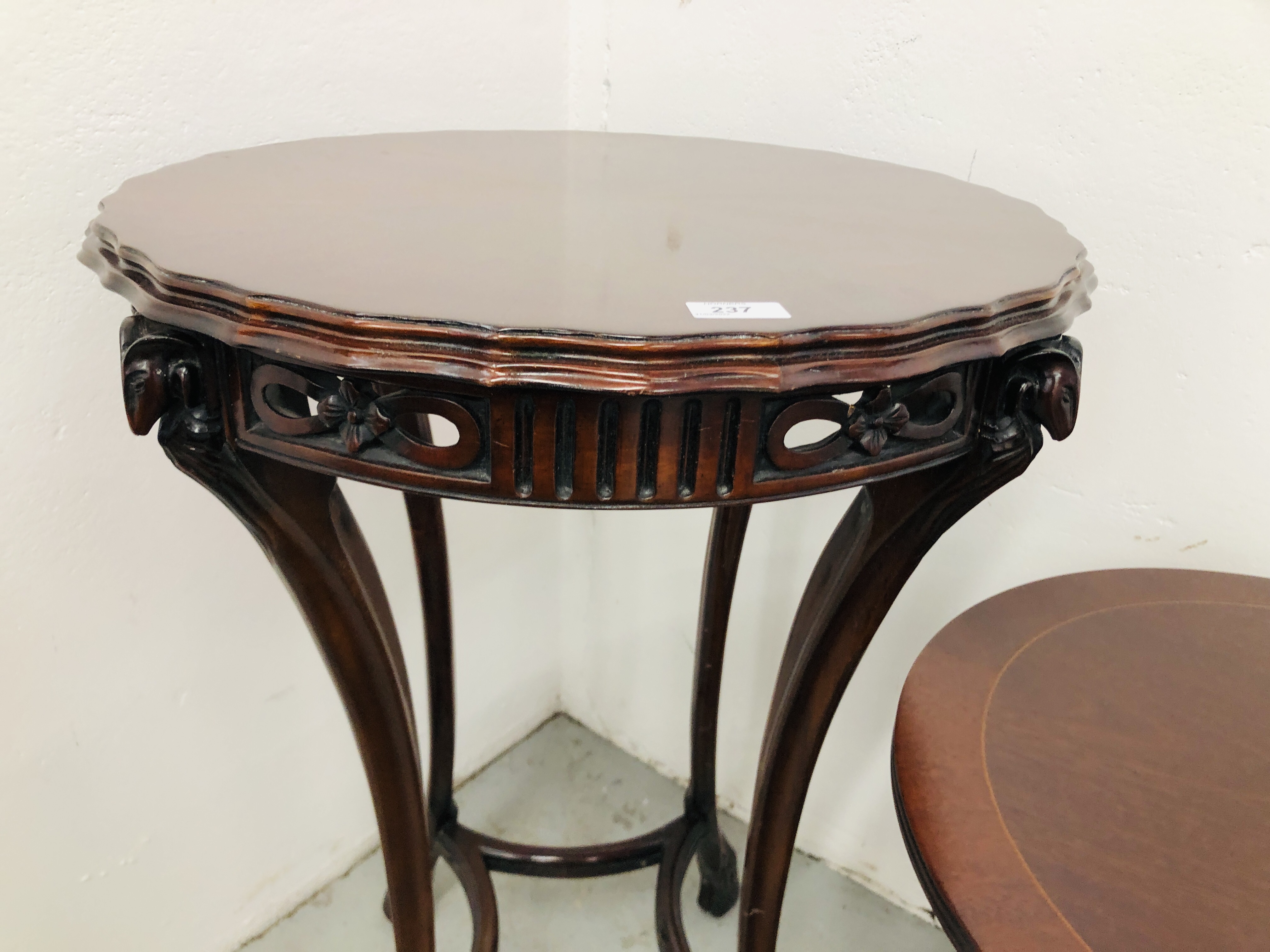 REPRODUCTION MAHOGANY FINISH OCCASIONAL TABLES + PAIR OF REPRODUCTION MAHOGANY OCCASIONAL LAMP - Image 8 of 10