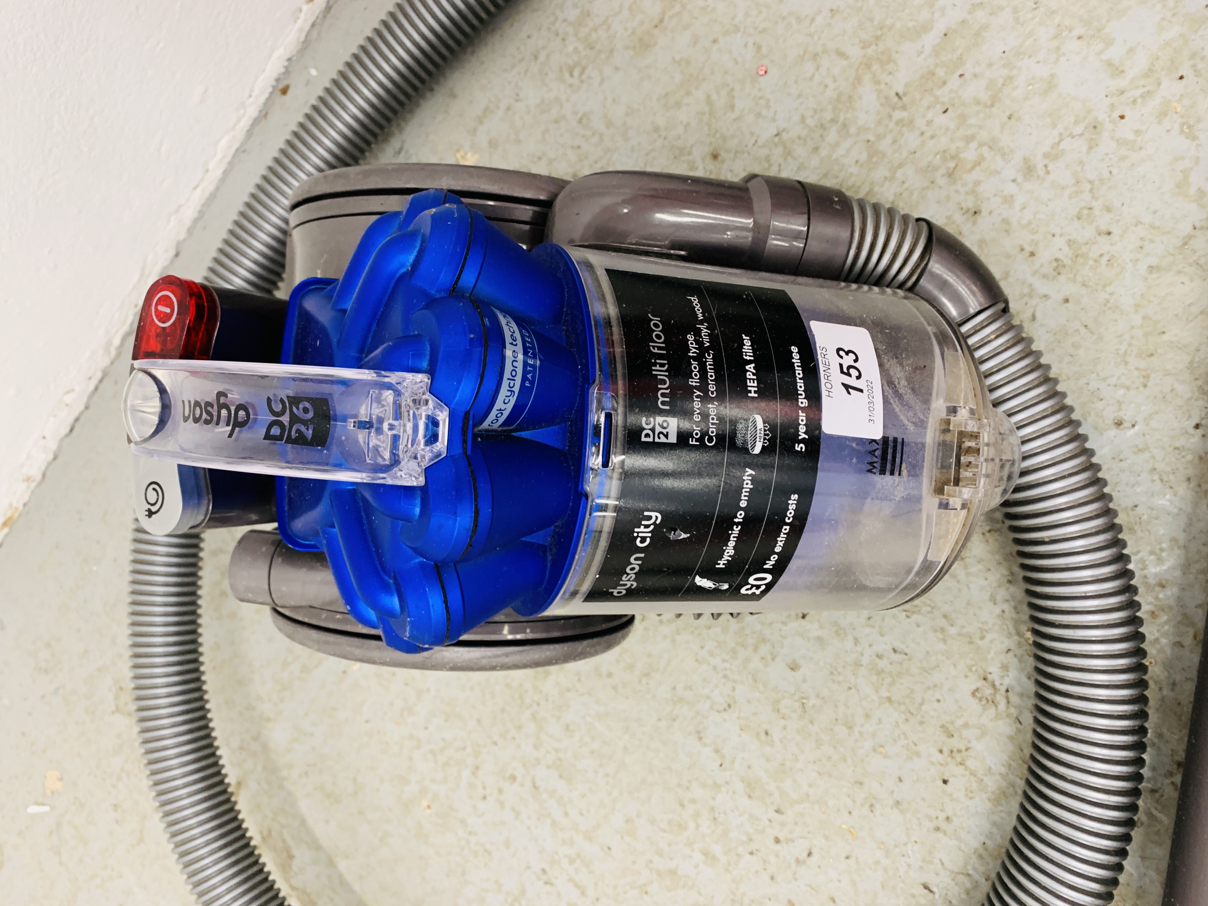 A DYSON DC26 COMPACT VACUUM CLEANER - SOLD AS SEEN. - Image 7 of 7