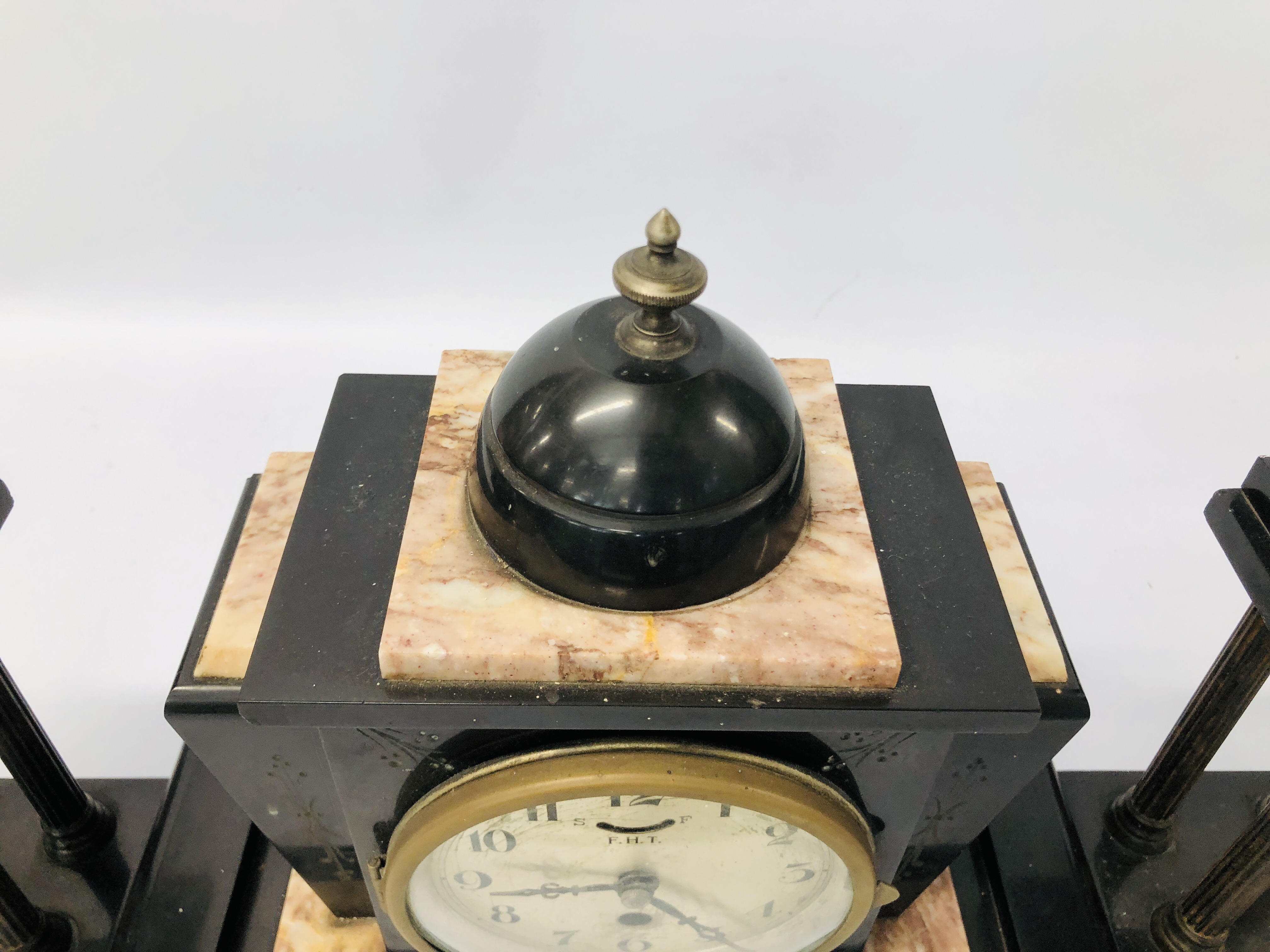 VINTAGE SLATE AND MARBLE MANTEL CLOCK AND GARNITURES MARKED F.H.T. - Image 2 of 12