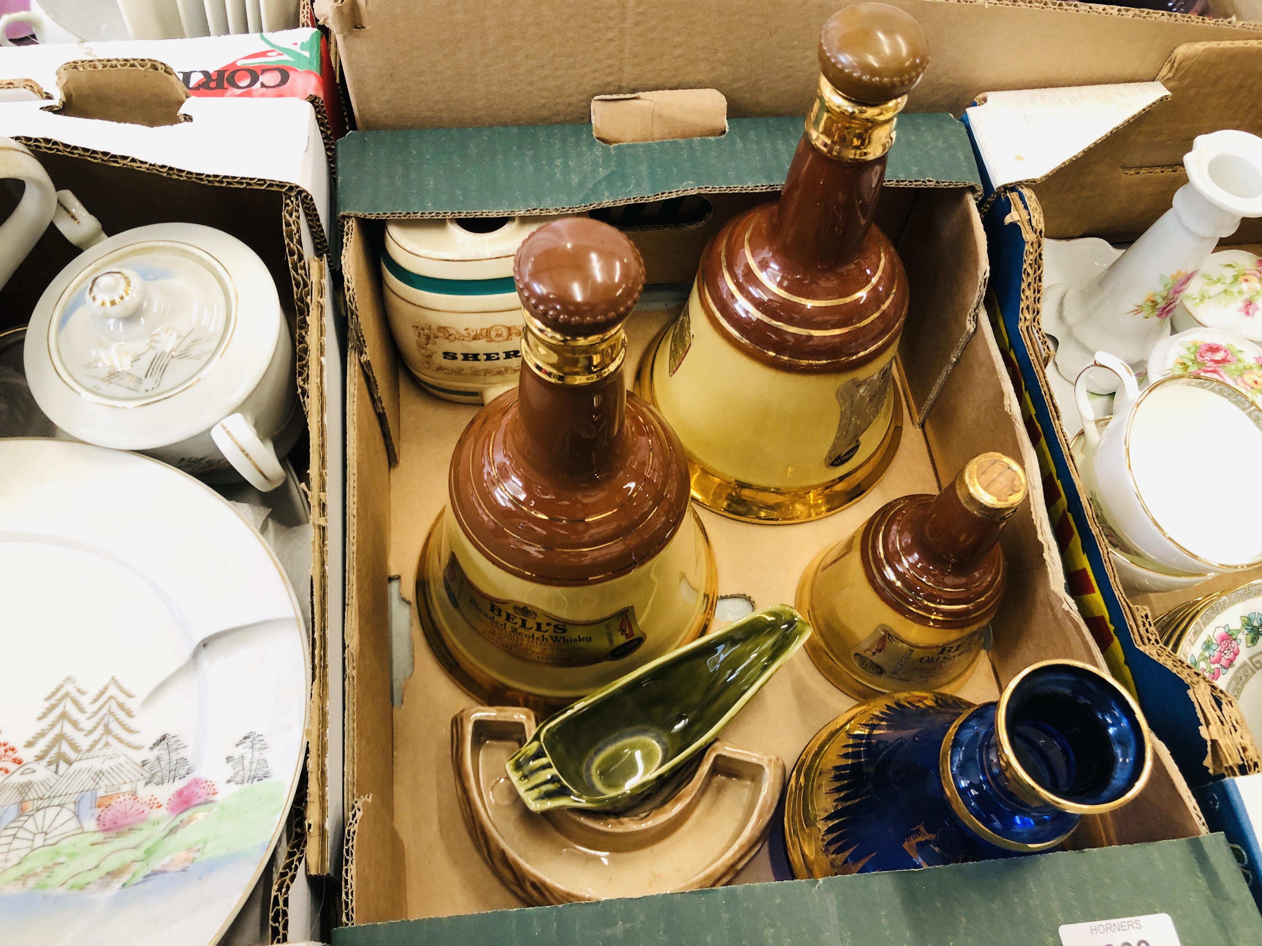 9 X BOXES OF ASSORTED CHINA TO INCLUDE ORIENTAL EGG SHELL TEA WARE, DRESSING TABLE SETS, - Image 5 of 13