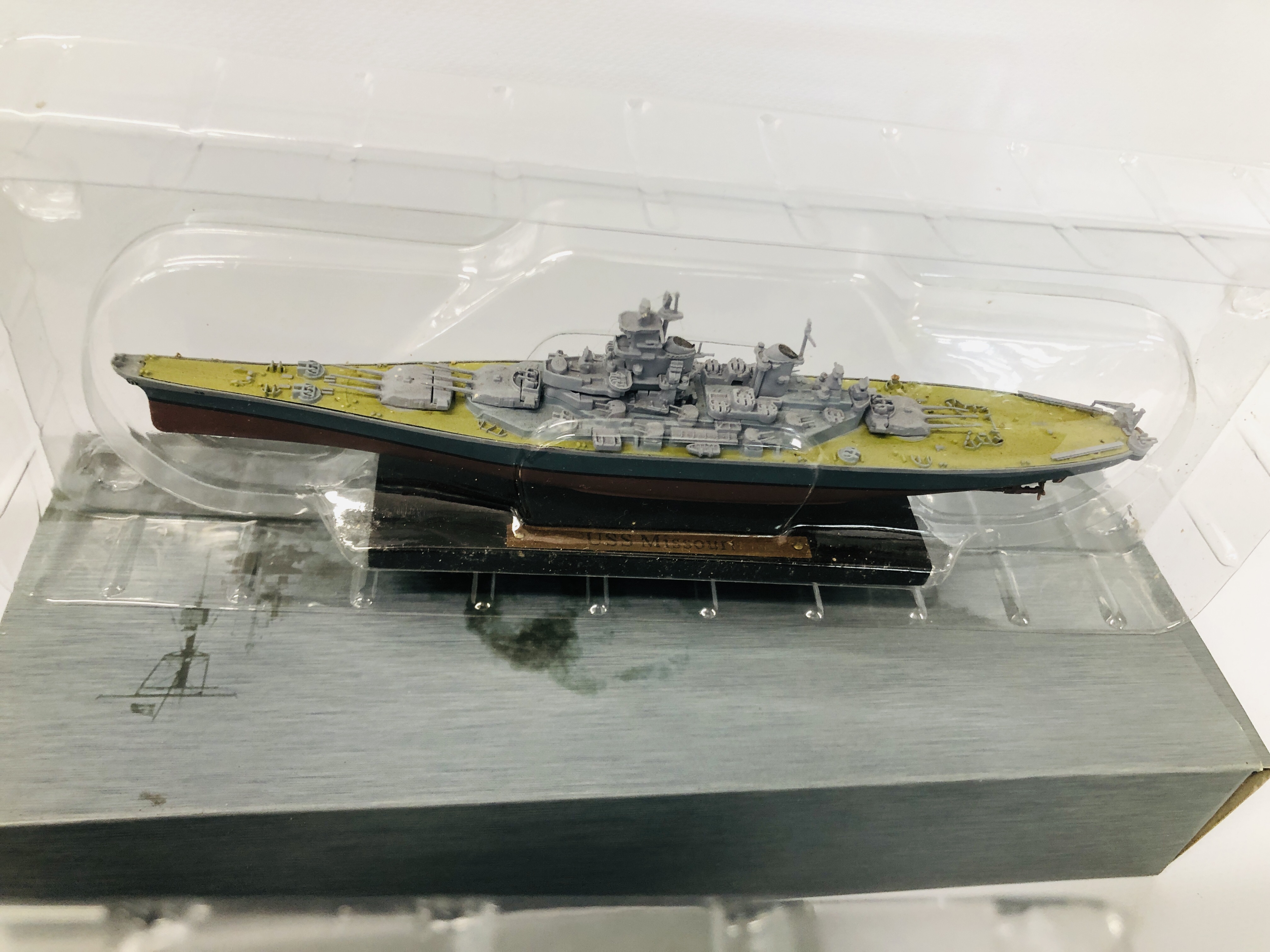 8 X ATLAS EDITIONS BOXED MODEL WARSHIPS. - Image 9 of 9
