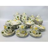 COLLECTION OF VILLEROY & BOCH 1748 GERANIUM TEA AND DINNER WARE TO INCLUDE TEA AND COFFEE POTS ETC