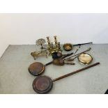 COLLECTION OF ASSORTED VINTAGE METAL WARE TO INCLUDE 2 COPPER WARMING PANS, BRASS CANDLESTICKS,