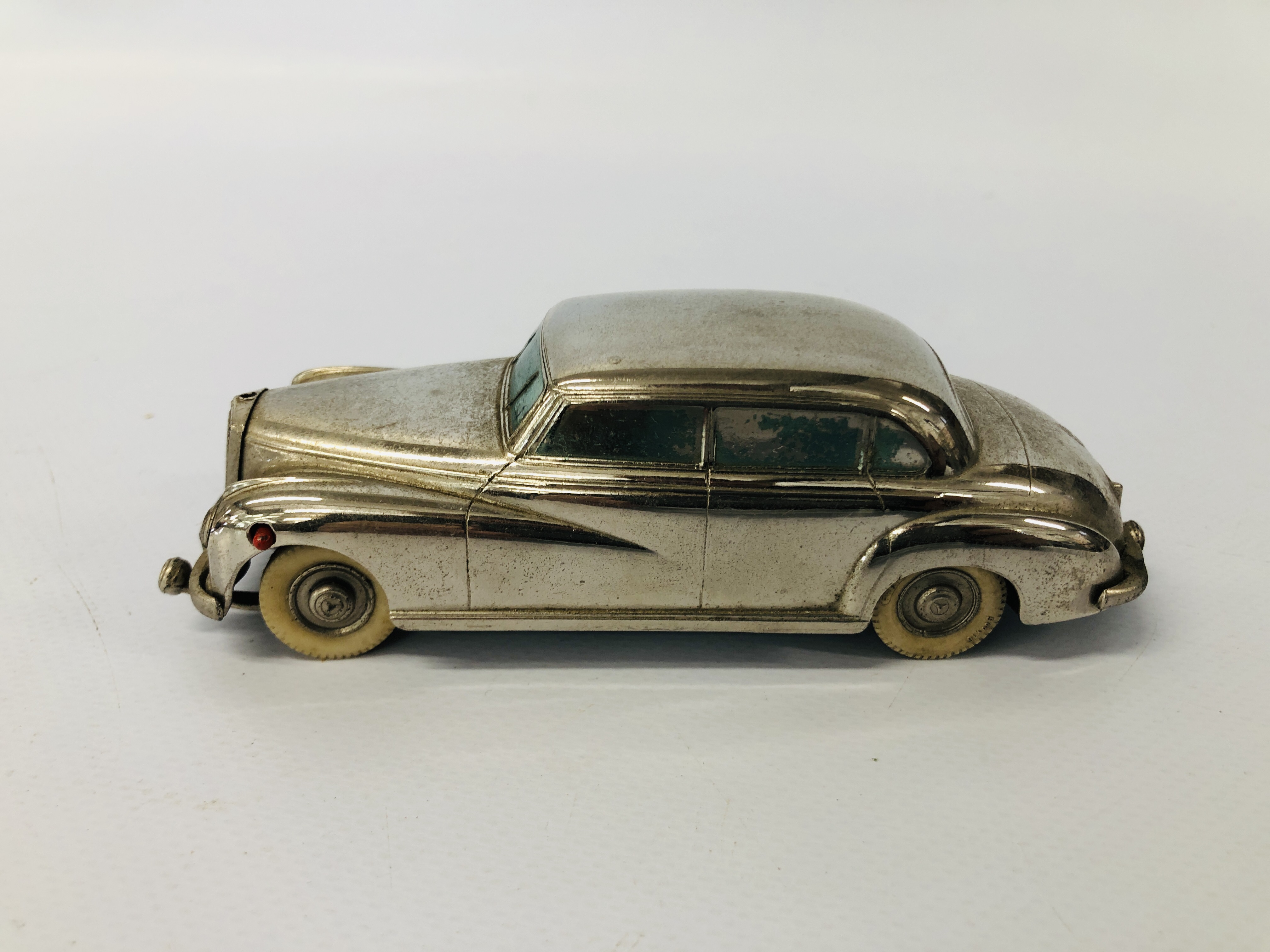 A PRAMETA KOLNER AUTO MODEL TOY MERCEDES BENZ - 300, A/F EMBEM MISSING FROM BONNET. - Image 5 of 10