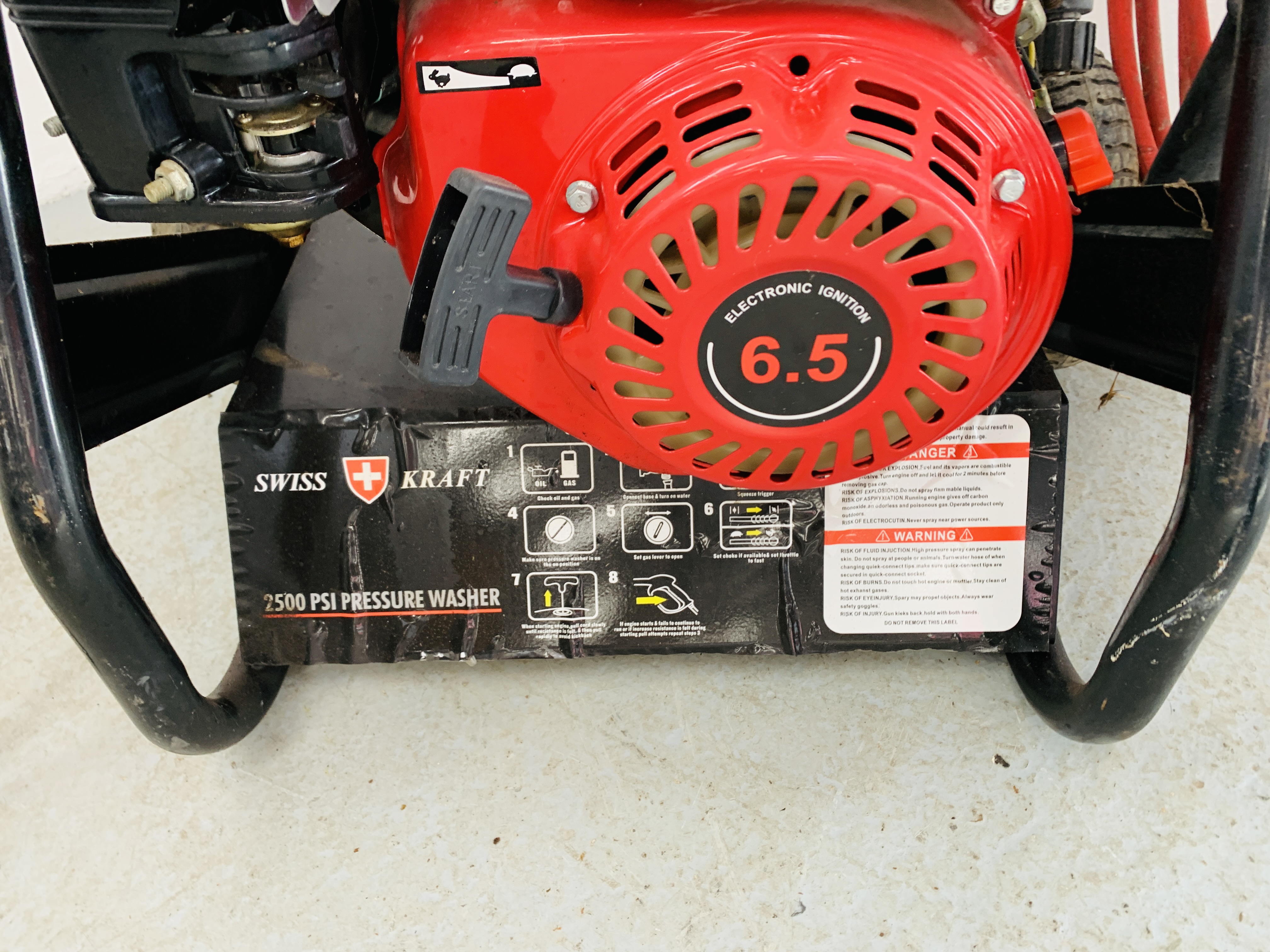 A SWISS KRAFT 2500 PSI PETROL DRIVEN PRESSURE WASHER - SOLD AS SEEN - Image 8 of 11