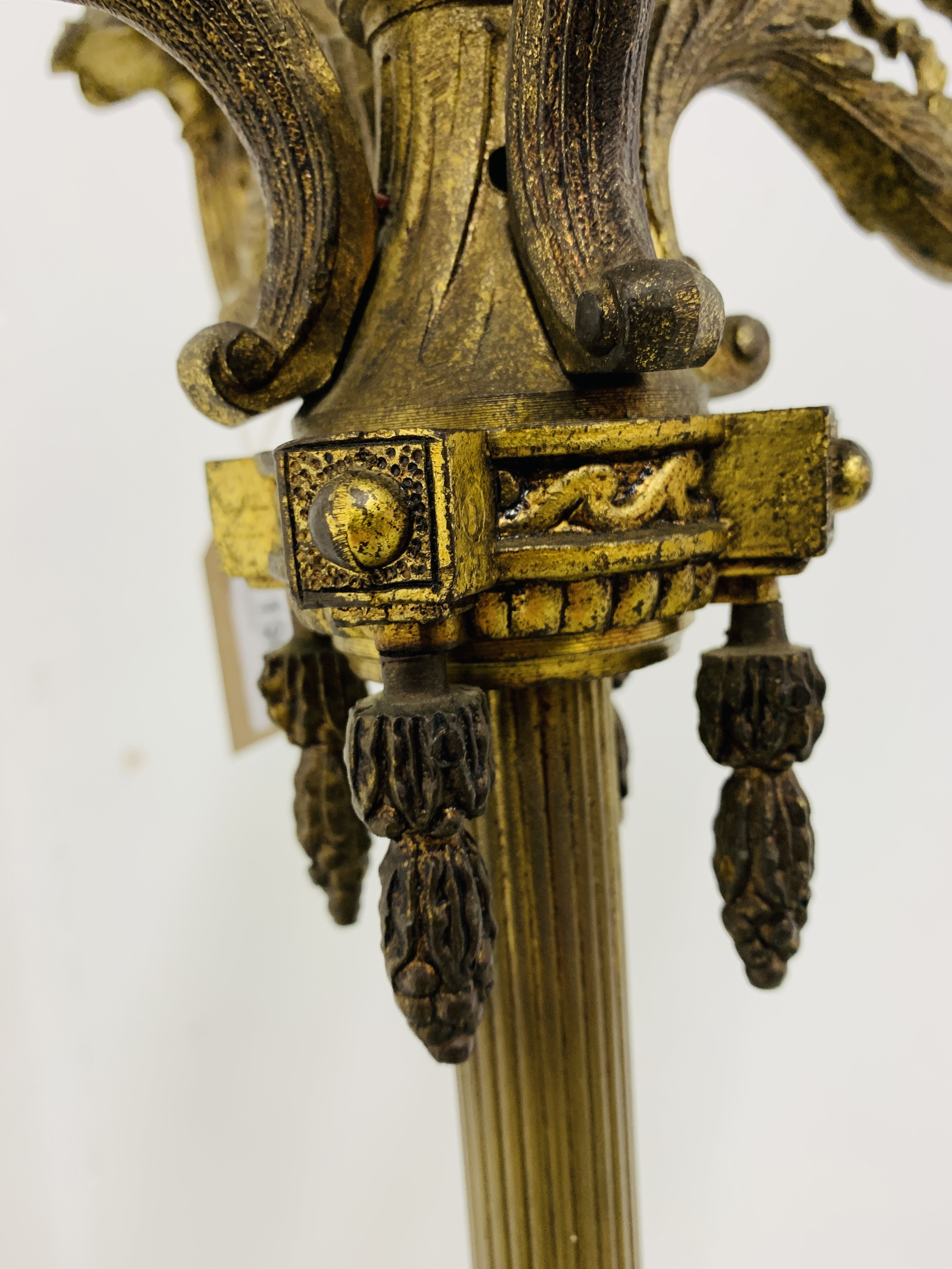 A CORINTHIAN COLUMN FLOOR STANDING FIVE BRANCH LAMP STANDARD THE BASE WITH MARBLE PLATFORM AND CLAW - Image 11 of 16