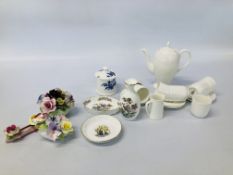 COLLECTION OF CABINET CHINA TO INCLUDE THREE POSIES, CROWN STAFFORDSHIRE SUGAR POT,