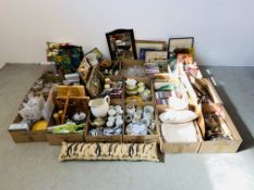 17 BOXES OF ASSORTED GOOD QUALITY HOUSEHOLD SUNDRIES TO INCLUDE DECORATIVE CERAMICS, KITCHEN WARES,