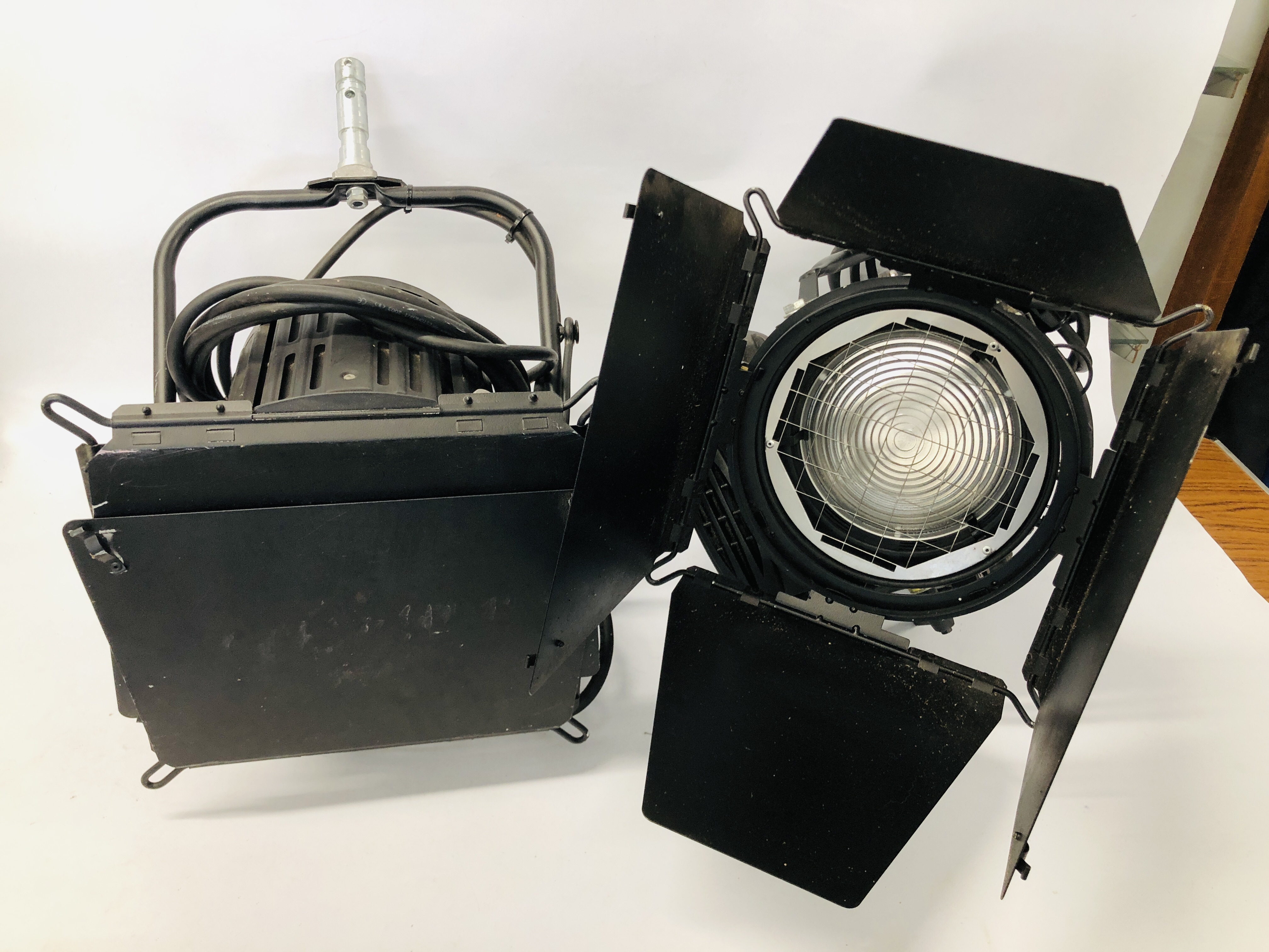 2 X SACHTLER DIRECTOR II COMPACT 2KW STAGE LIGHTS - SOLD AS SEEN.