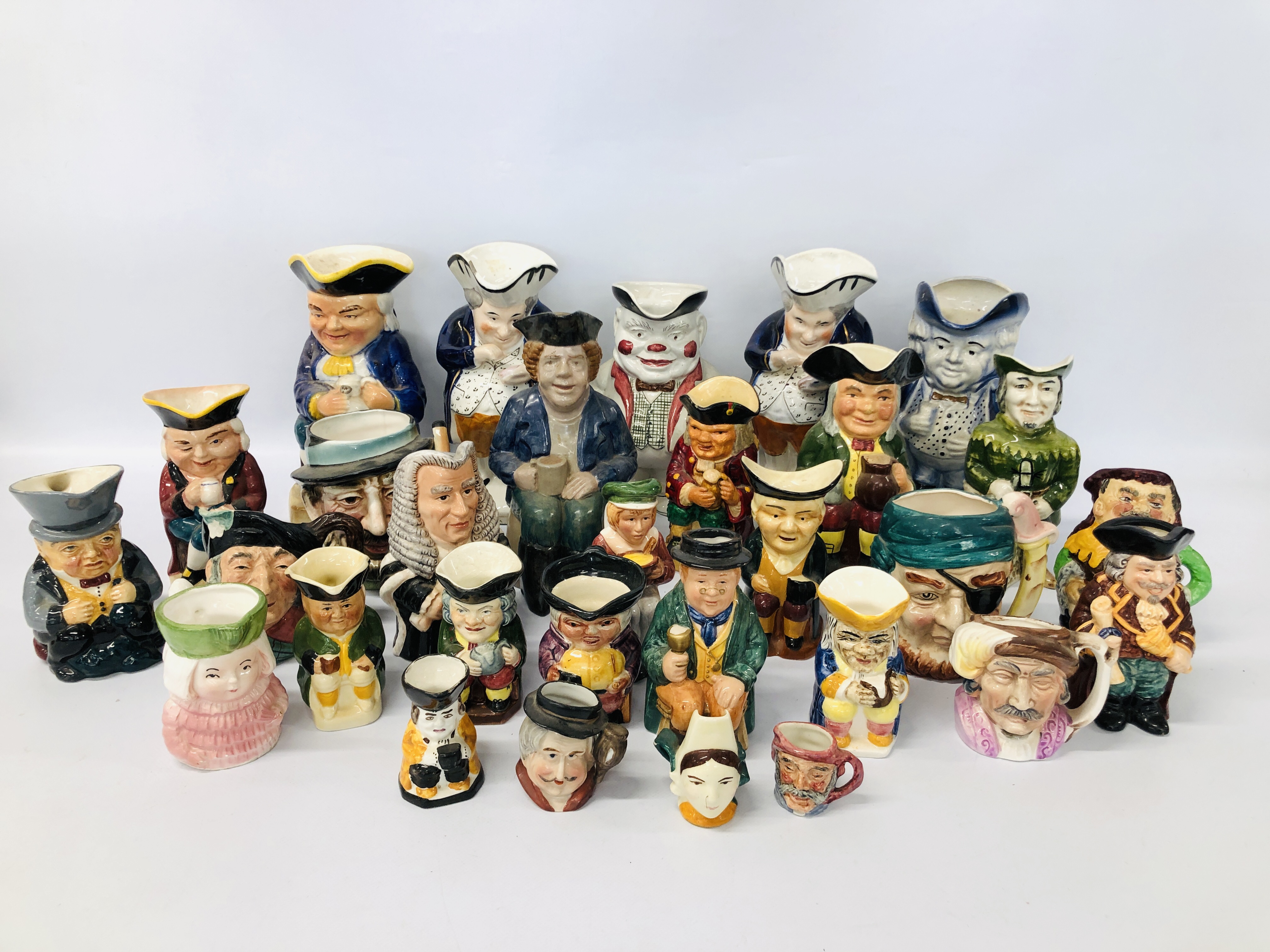 LARGE COLLECTION OF APPROX. 30 CHARACTER AND TOBY JUGS TO INCLUDE STAFFORDSHIRE STYLE, ETC.