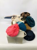 COLLECTION OF ASSORTED VINTAGE HATS TO INCLUDE TWO BOXED ETC.