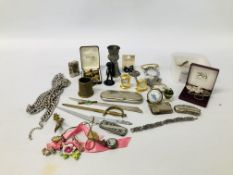BOX OF ASSORTED COLLECTIBLES AND COSTUME JEWELLERY TO INCLUDE MINIATURE CLOCKS,