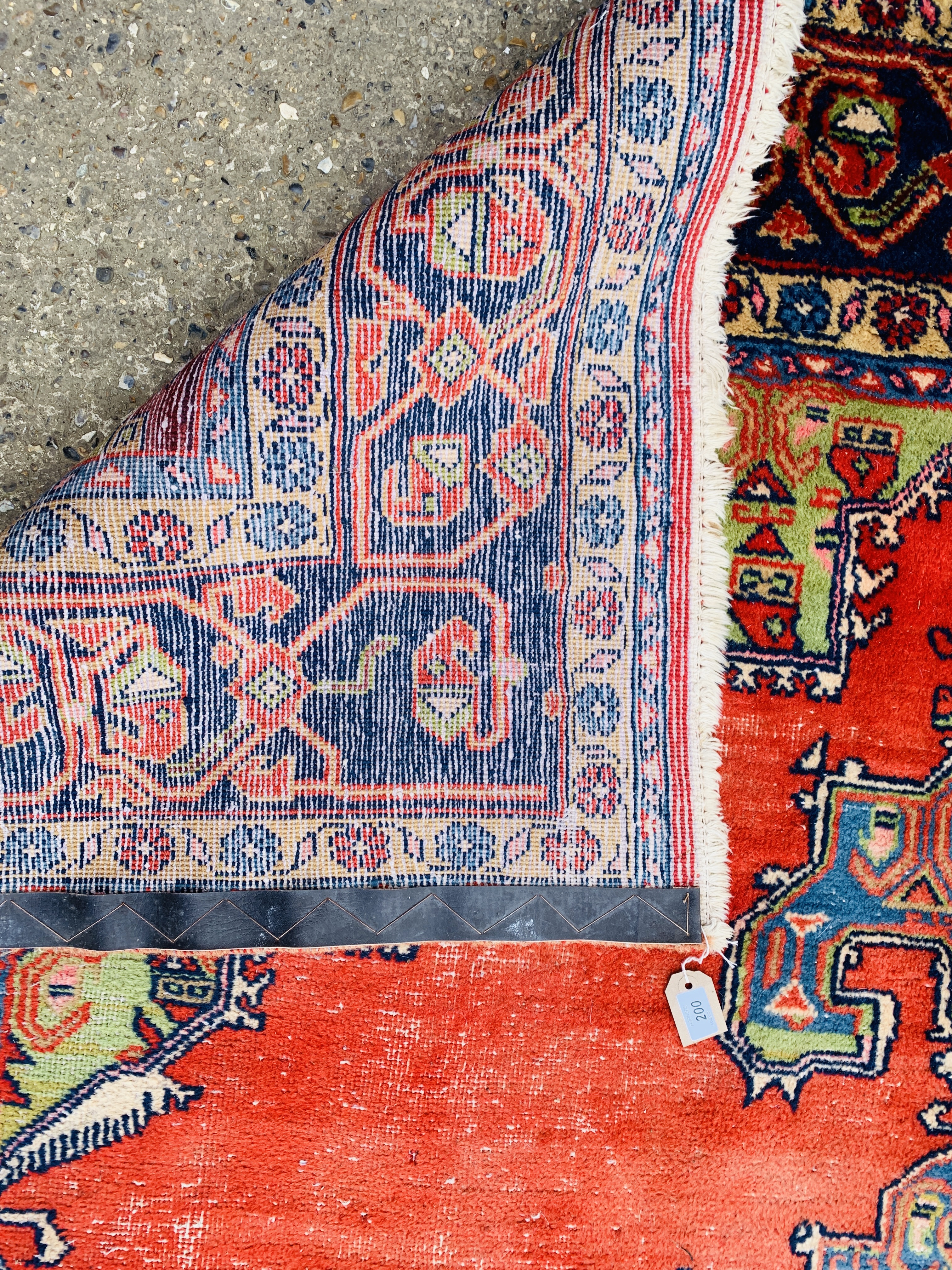 A GOOD QUALITY RED / BLUE PATTERNED EASTERN CARPET 3.3M X 3.15M. - Image 11 of 11