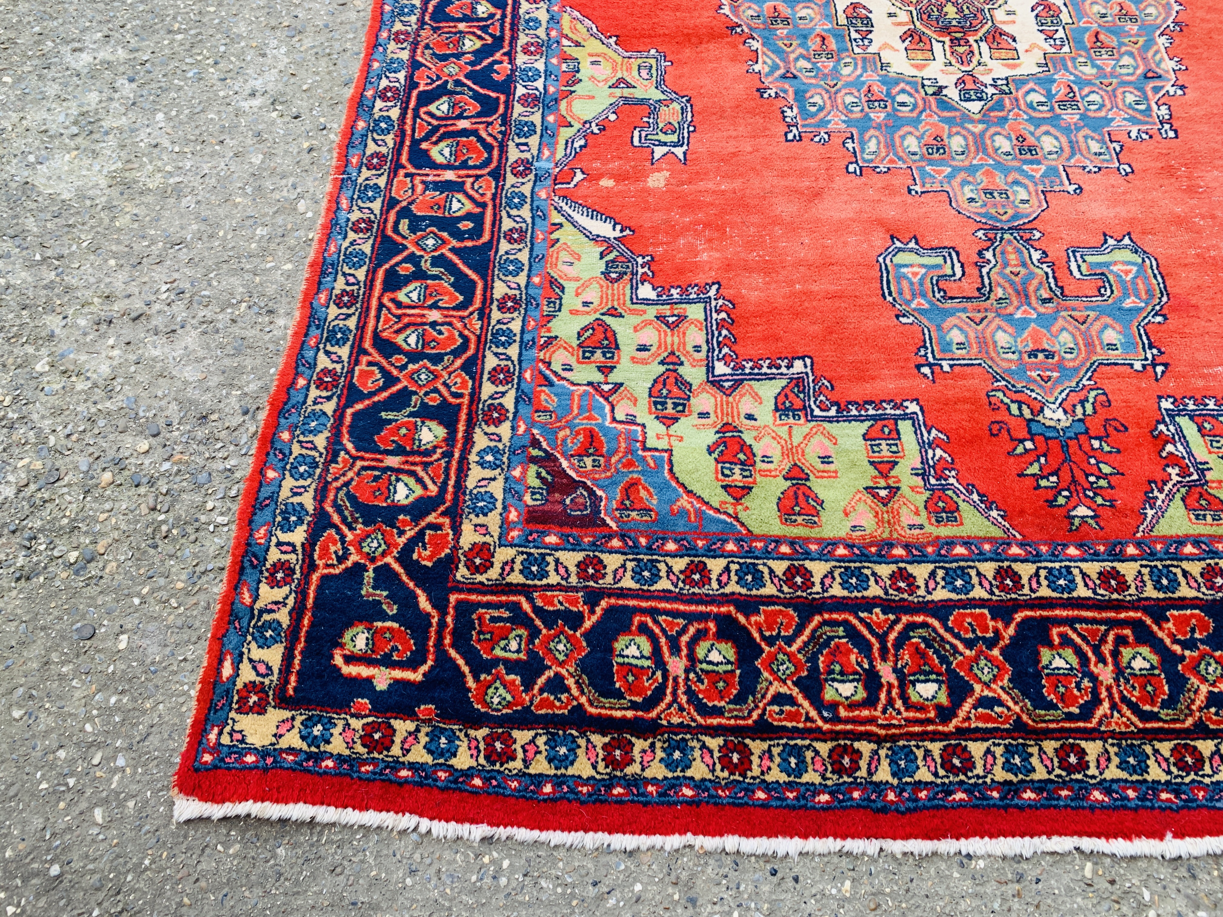 A GOOD QUALITY RED / BLUE PATTERNED EASTERN CARPET 3.3M X 3.15M. - Image 2 of 11
