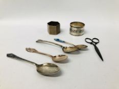 SMALL COLLECTION OF SILVER TO INCLUDE TWO SERVIETTE RINGS AND 4 SILVER SPOONS ALONG WITH A PAIR OF
