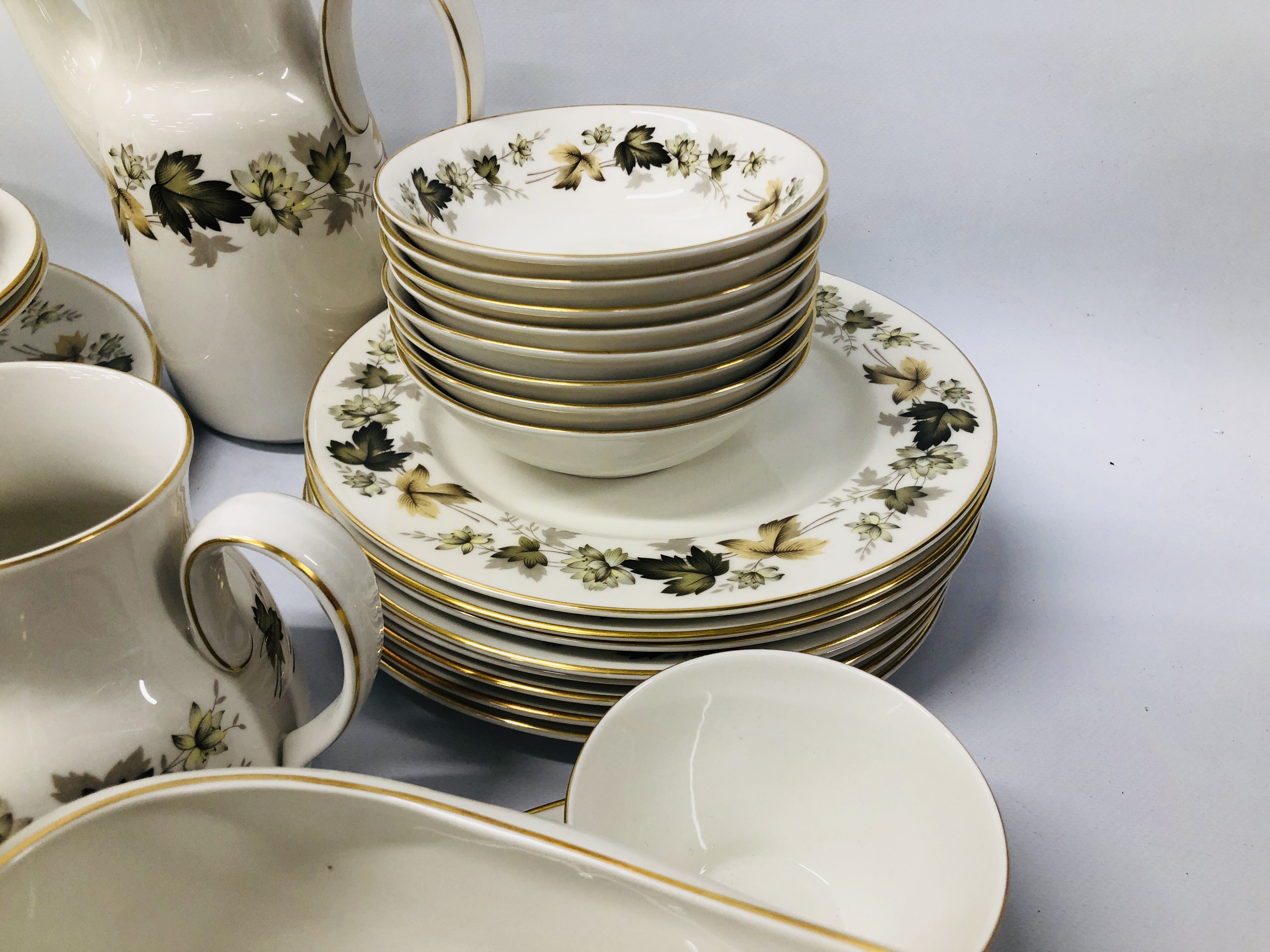 COLLECTION OF ROYAL DOULTON "LARCHMONT" TC1019 TEA AND DINNER WARE (APPROX. - Image 4 of 9