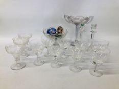 COLLECTION OF GLASSWARE TO INCLUDE A PAIR OF CANDLESTICKS, STUART CRYSTAL GLASS BOWL AND MARBLES,