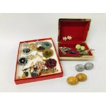 COLLECTION OF VINTAGE AND RETRO BROOCHES MANY STONE SET ALONG WITH VARIOUS EARRINGS