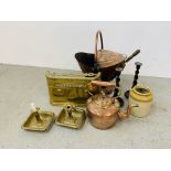 A COLLECTION OF BRASS AND COPPER WARE TO INCLUDE COAL BUCKET AND SCUTTLE, KETTLE, CANDLE HOLDERS,
