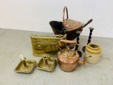 A COLLECTION OF BRASS AND COPPER WARE TO INCLUDE COAL BUCKET AND SCUTTLE, KETTLE, CANDLE HOLDERS,