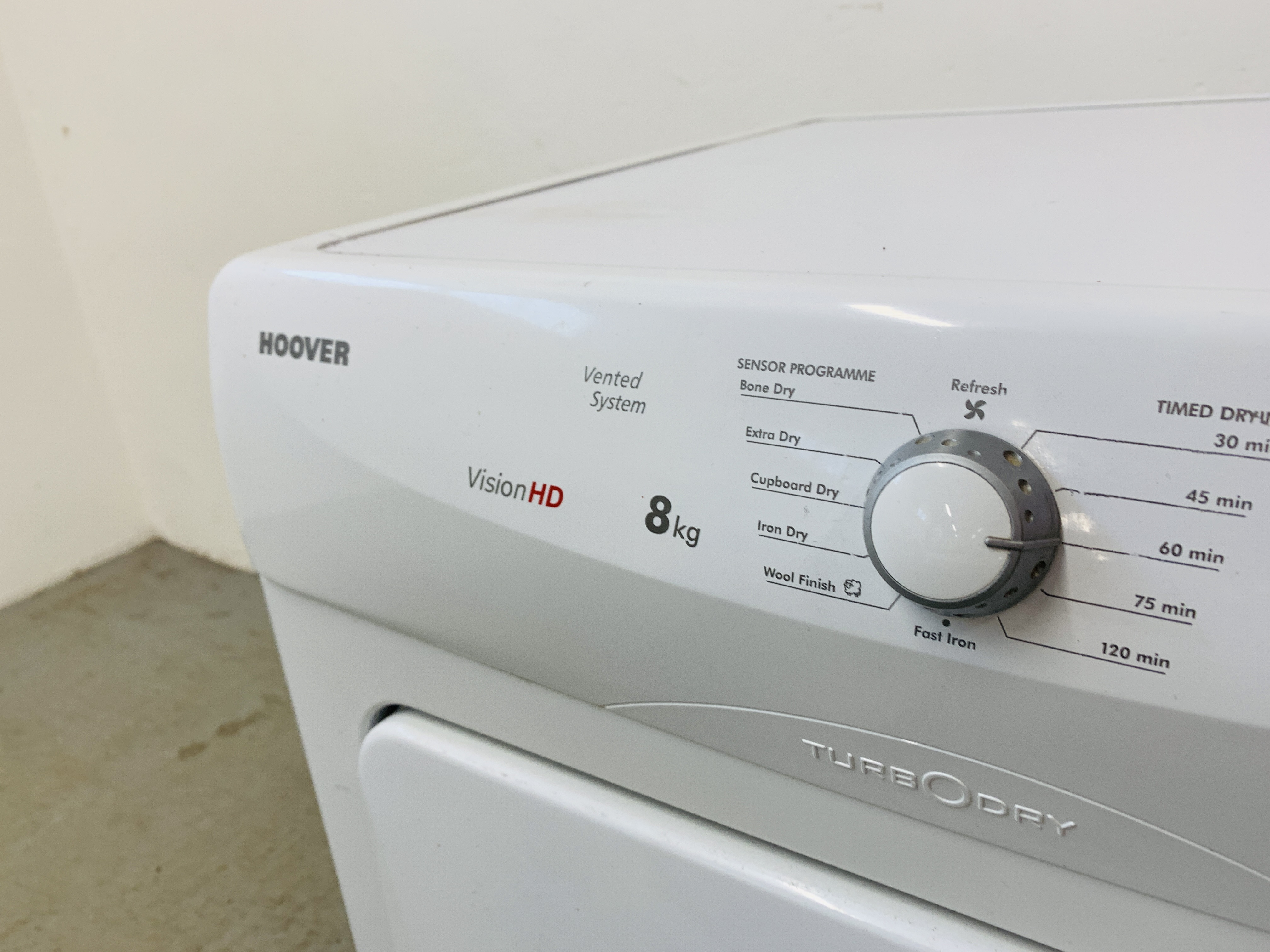A HOOVER VISION HD 8 KG TUMBLE DRYER - SOLD AS SEEN. - Image 4 of 6