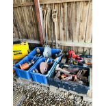 5 BOXED MIXED SHED TOOLS TO INCLUDE CARPENTRY, SHACKLES VICE, SPANNERS, GARDEN TOOLS, ETC.