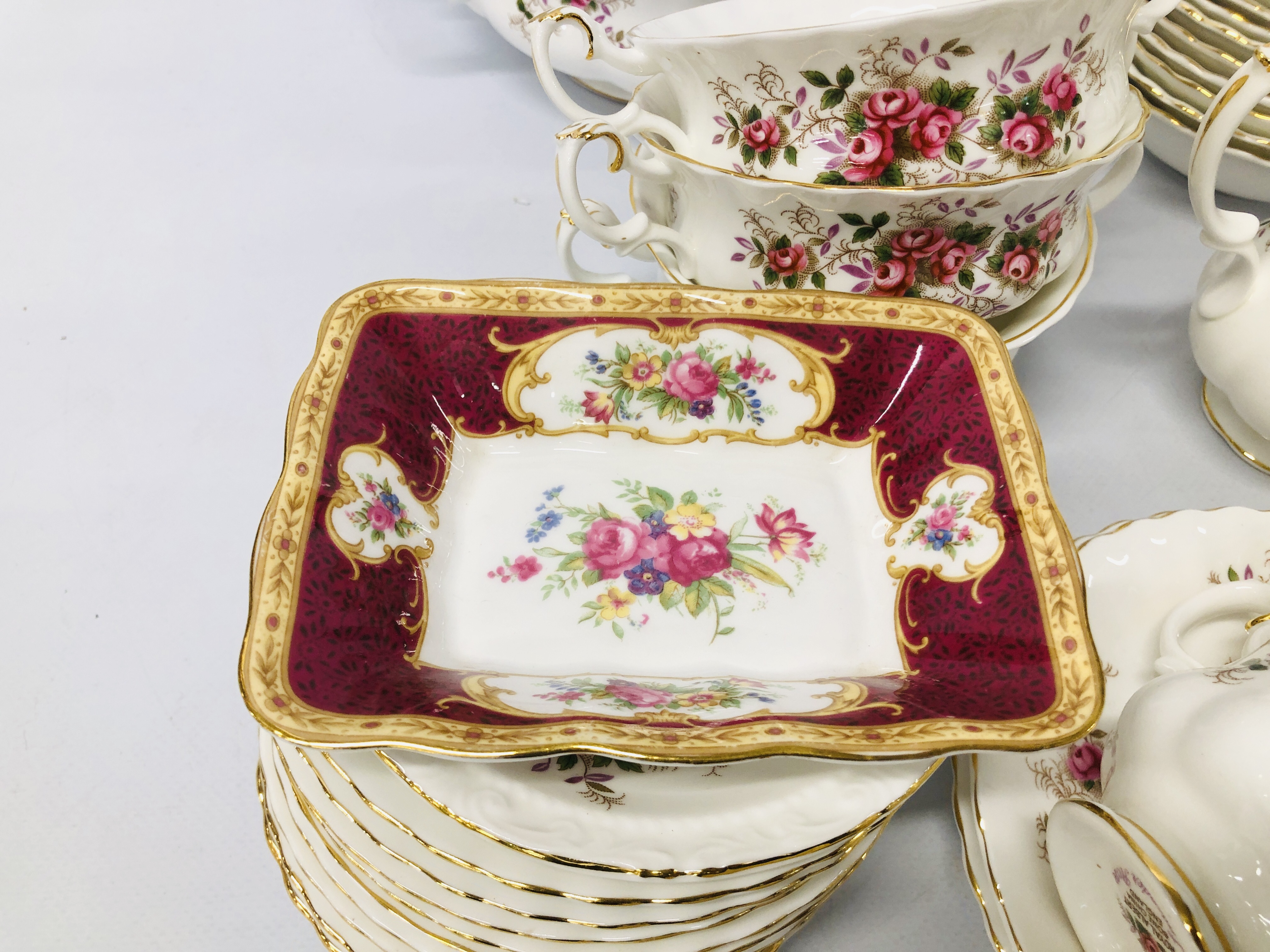 COLLECTION OF ROYAL ALBERT "LAVENDER ROSE" TEA AND DINNER WARE (68 PIECES) + ONE ROYAL ALBERT "LADY - Image 9 of 12
