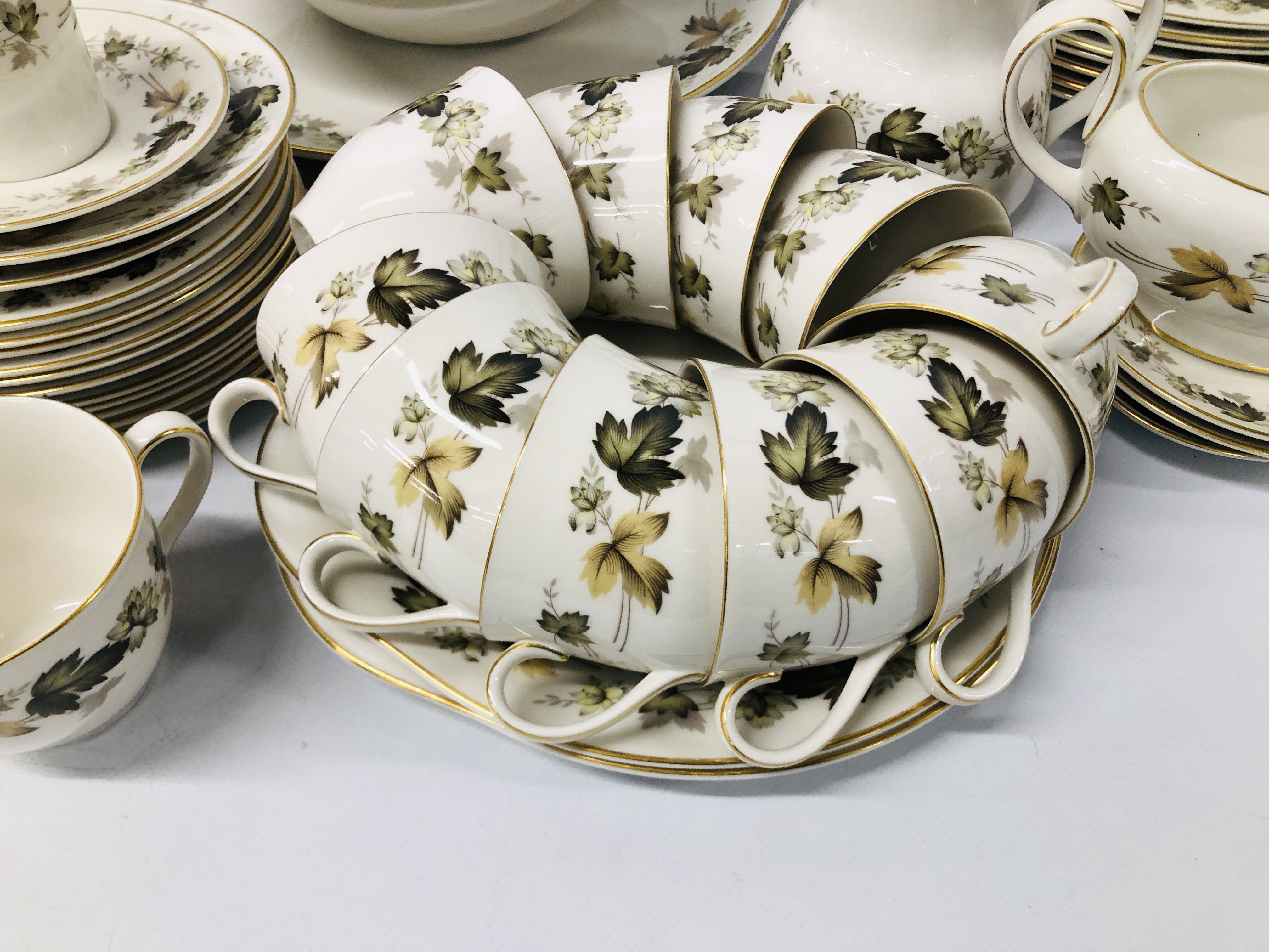 COLLECTION OF ROYAL DOULTON "LARCHMONT" TC1019 TEA AND DINNER WARE (APPROX. - Image 2 of 9