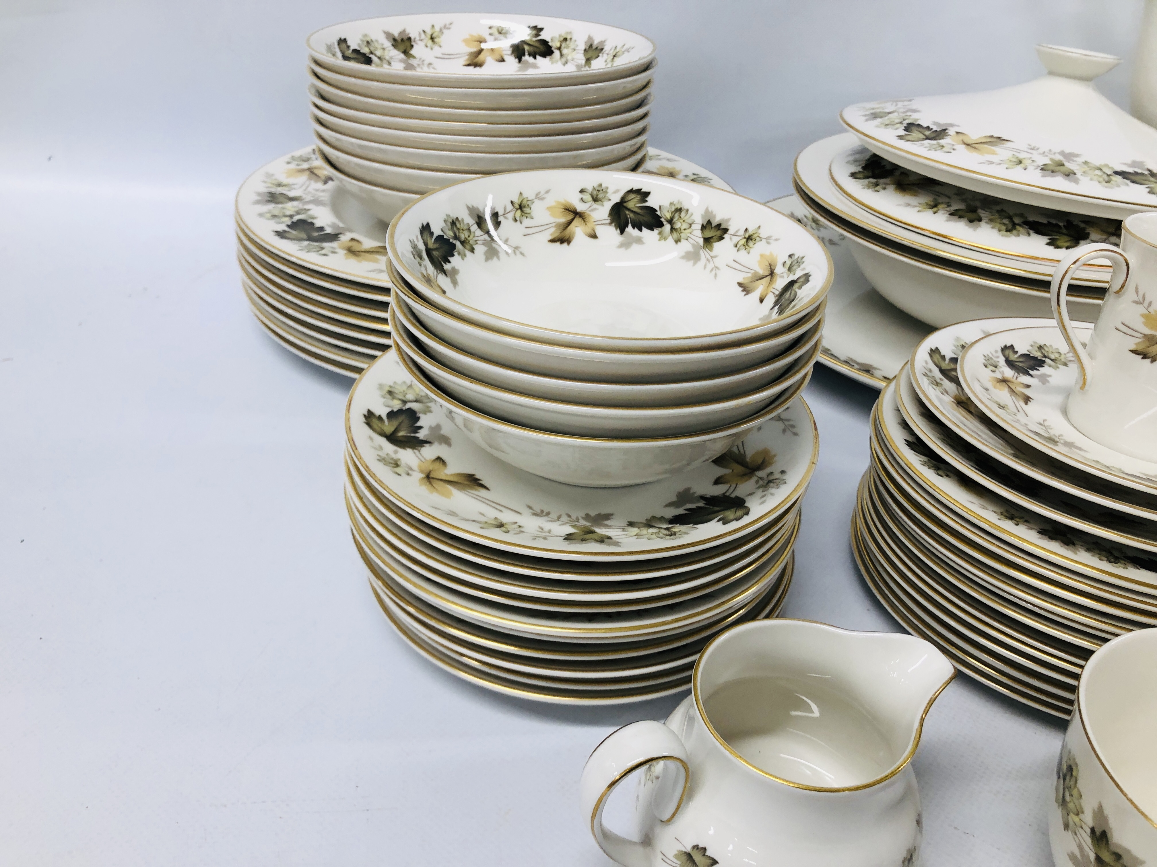 COLLECTION OF ROYAL DOULTON "LARCHMONT" TC1019 TEA AND DINNER WARE (APPROX. - Image 7 of 9