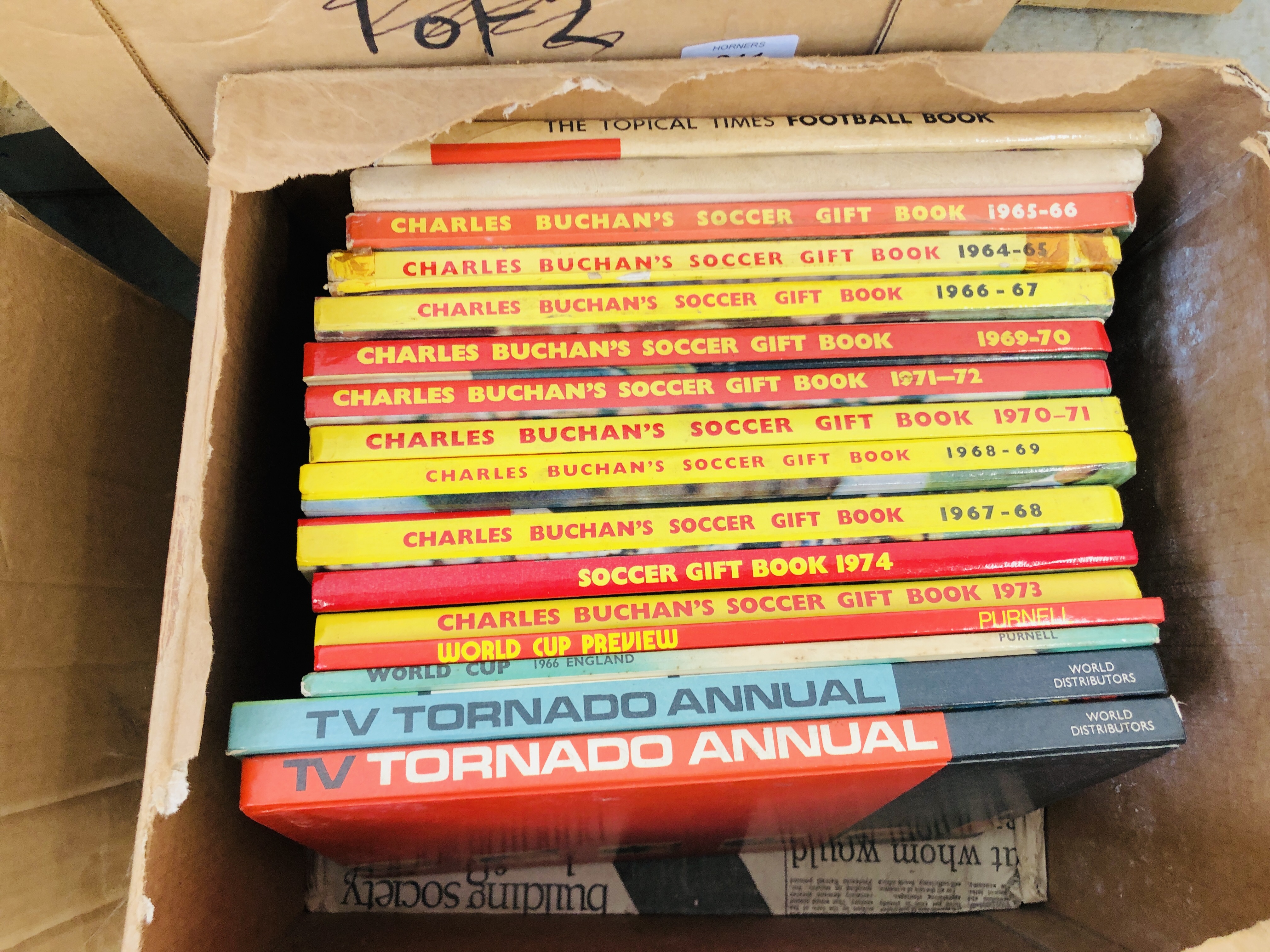 A COLLECTION OF MAGAZINES TO INCLUDE A QUANTITY OF MOVIE RELATED MAGAZINES INCLUDING SOME FOLD OUT - Image 6 of 7