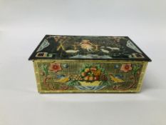 BOX OF MIXED COLLECTIBLES TO INCLUDE PIPES, TIE CLIPS, BADGES, MINIATURE PICTURES, ETC.