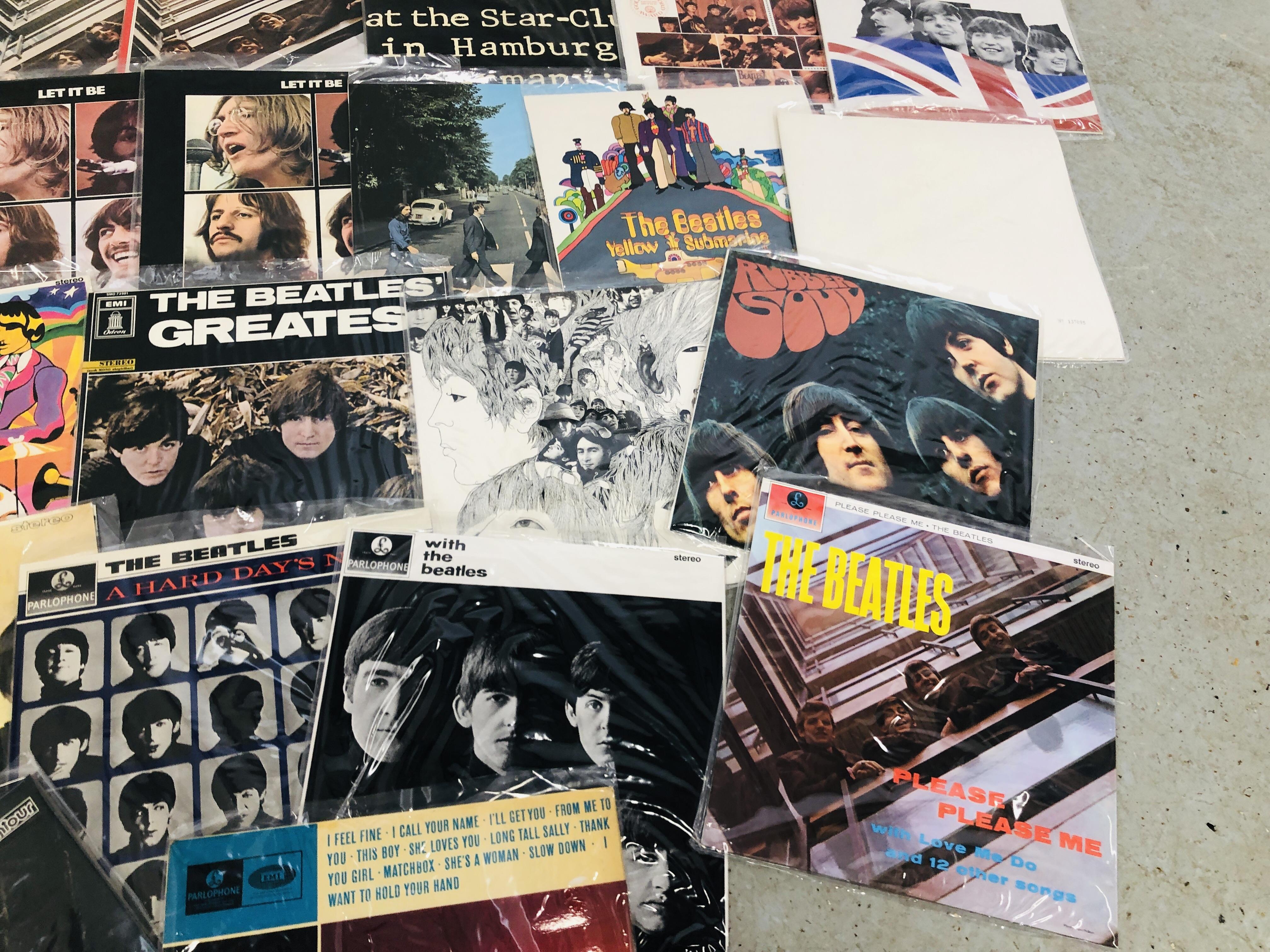 CASE CONTAINING APPROX 26 RECORD ALBUMS "THE BEATLES" RELATED TO INCLUDE RARITIES, ROCK AND ROLL, - Image 3 of 5