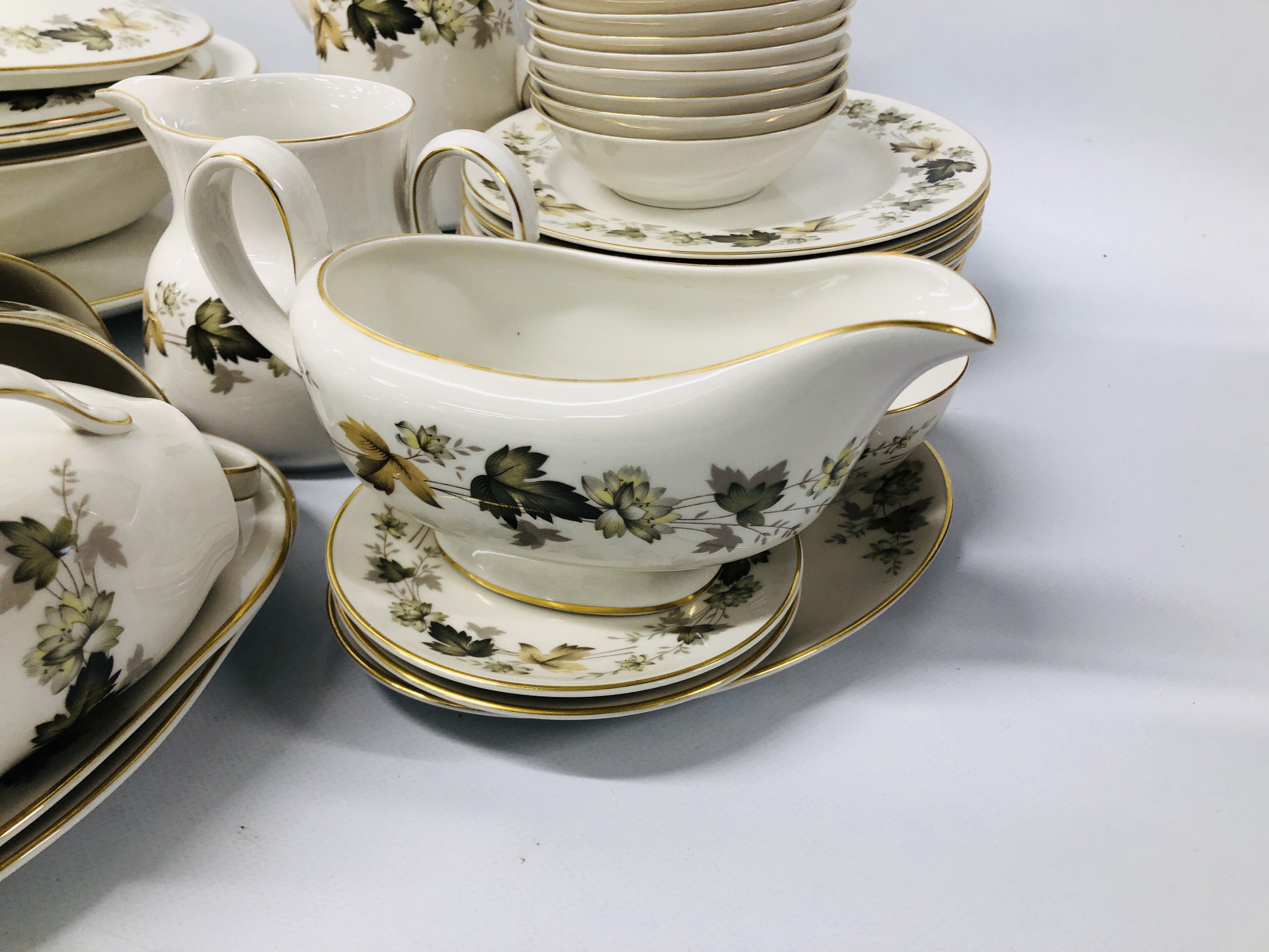 COLLECTION OF ROYAL DOULTON "LARCHMONT" TC1019 TEA AND DINNER WARE (APPROX. - Image 3 of 9