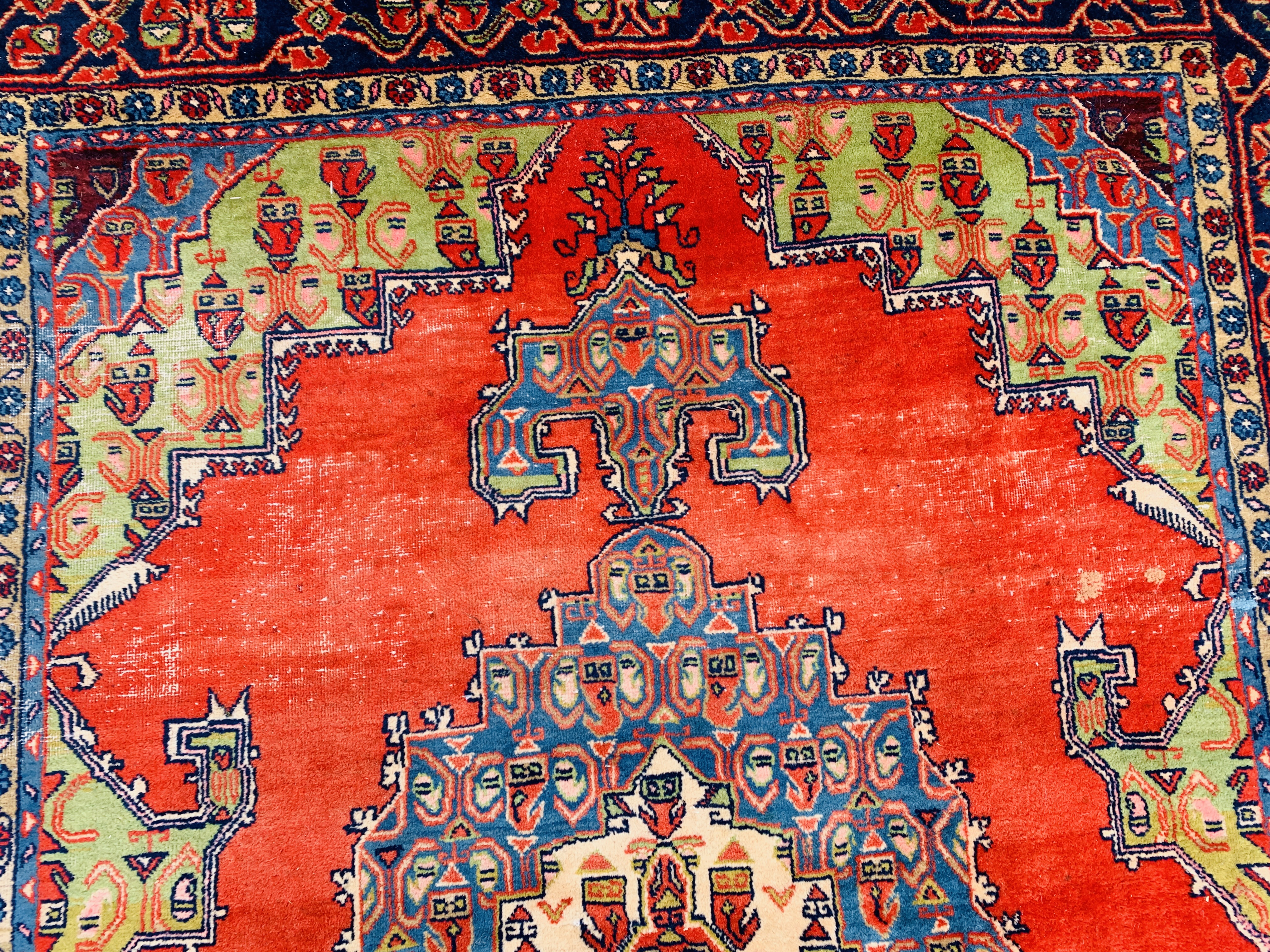 A GOOD QUALITY RED / BLUE PATTERNED EASTERN CARPET 3.3M X 3.15M. - Image 10 of 11