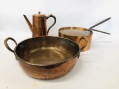 2 X VINTAGE COPPER PANS ALONG WITH A VINTAGE COPPER COFFEE POT PLUS VINTAGE COPPER TWO HANDLED PAN.