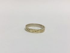 WEDDING BAND MARKED 9CT.