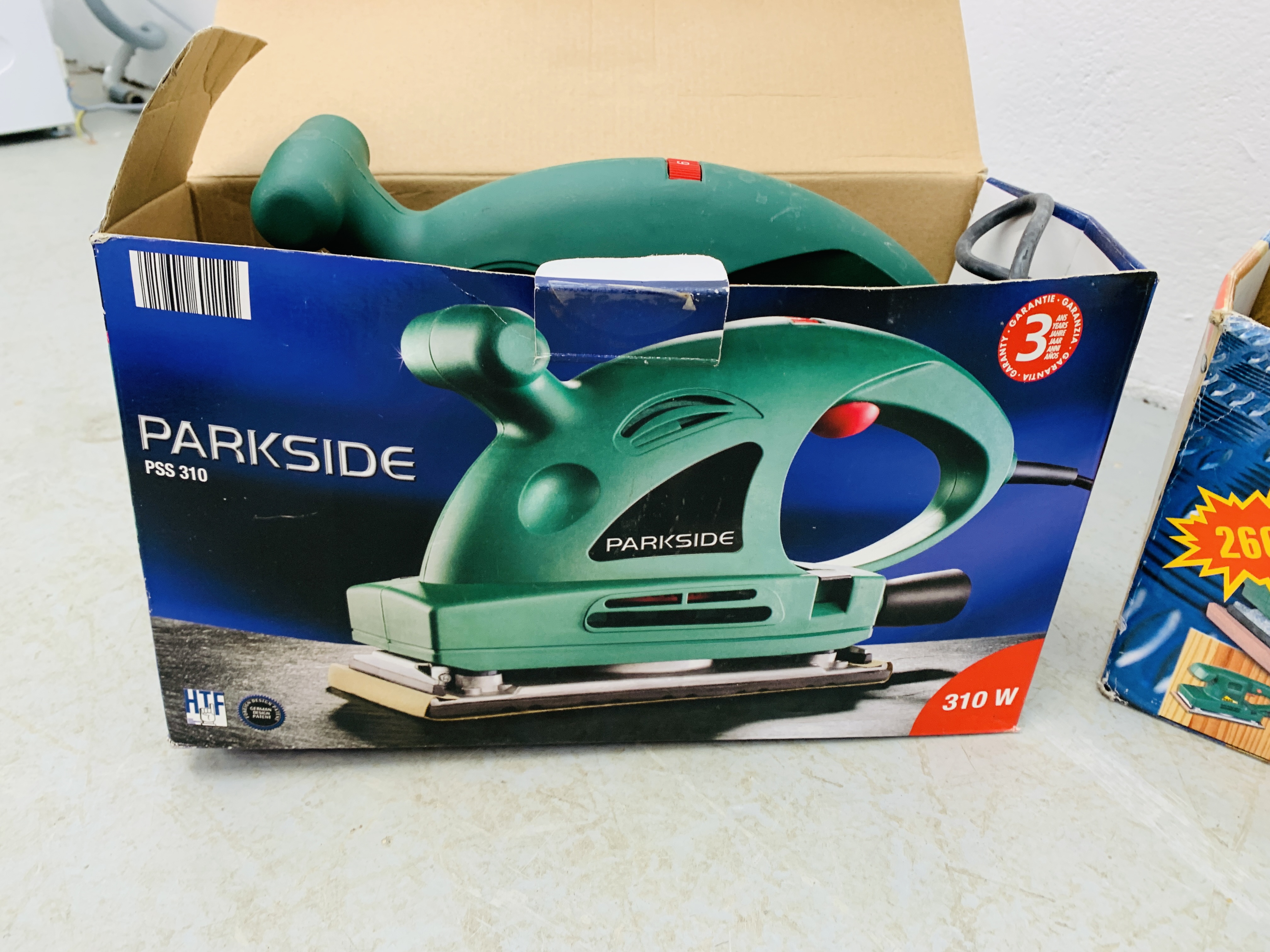 BOSCH PHO 100 ELECTRIC PLANER AND TWO PARKSIDE ELECTRIC ORBITAL SANDERS - SOLD AS SEEN - Image 5 of 6