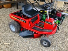 A MURRAY 10HP 30" CUT RIDE ON LAWN MOWER (KEY WITH AUCTIONEER) - SOLD AS SEEN