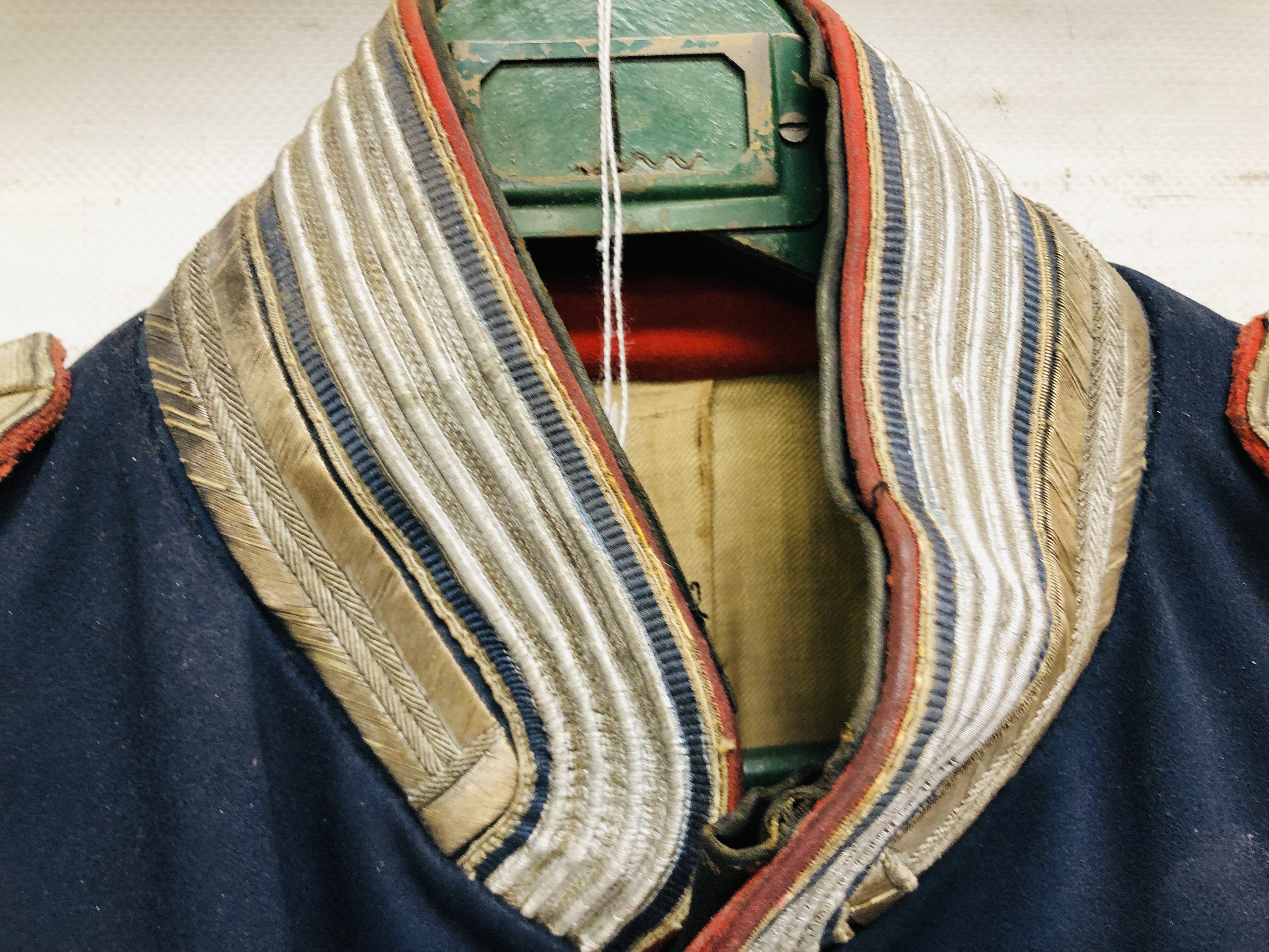 A GERMAN INFANTRY OFFICERS JACKET IN NAVY CLOTH, - Image 6 of 32