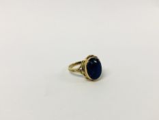 A 9CT GOLD LAPAZ RING.