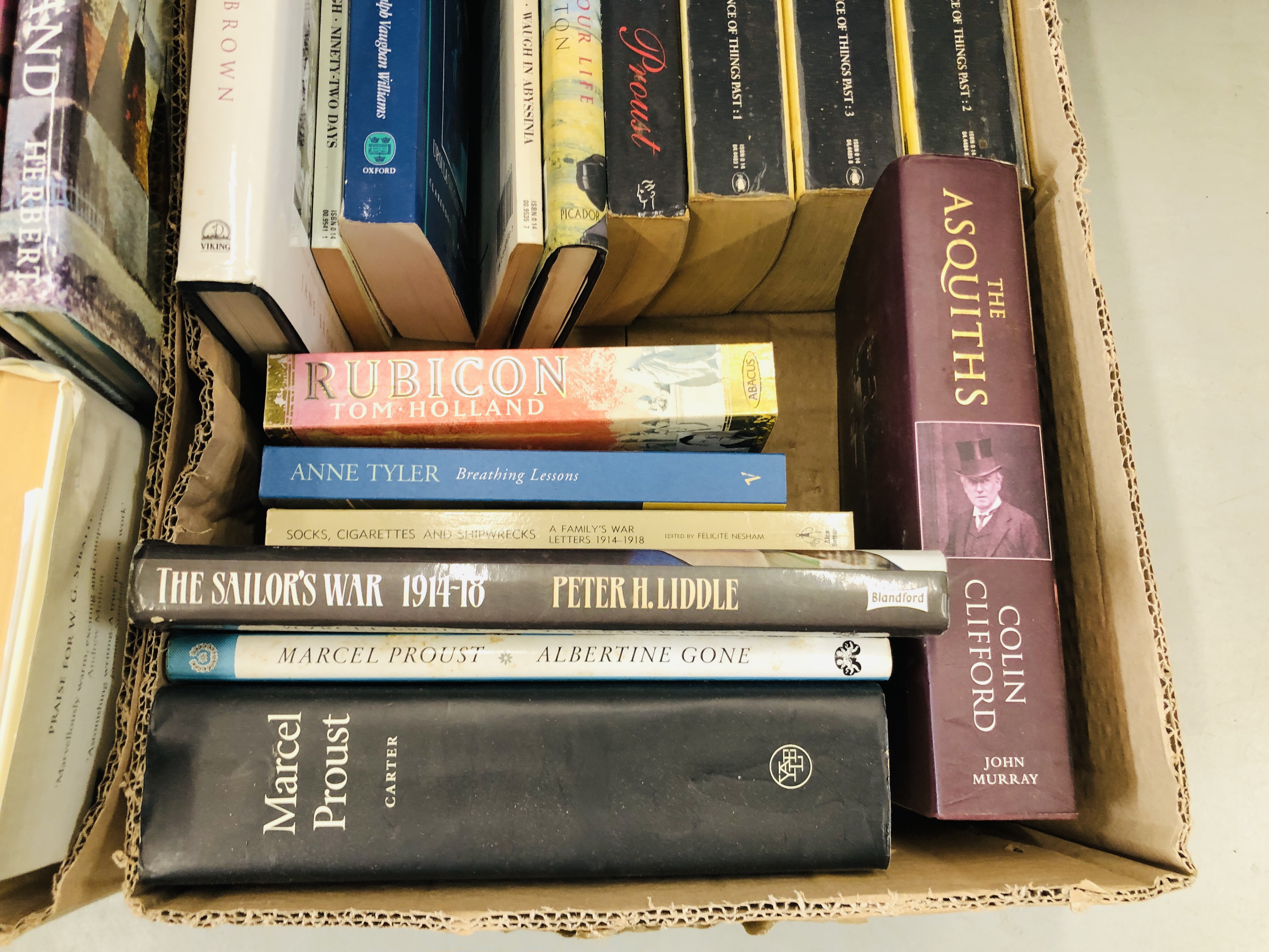 5 BOXES BOOKS TO INCLUDE NOVELS, REFERENCE, HISTORY ETC. - Image 2 of 8