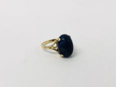 A 9CT GOLD LAPAZ RING.