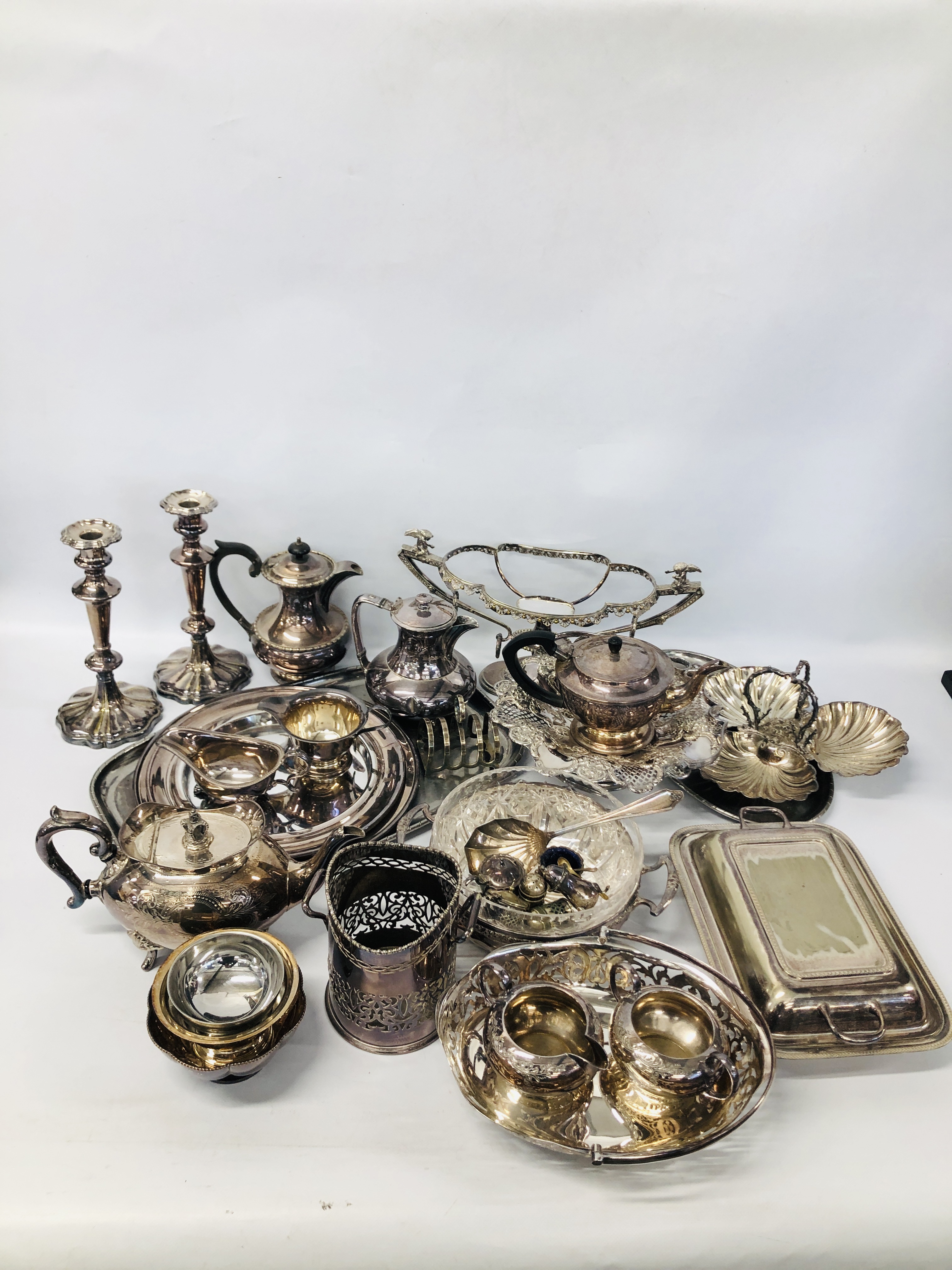 TWO BOXES OF ASSORTED GOOD QUALITY PLATED WARE TO INCLUDE ENTREE DISH, PIERCED BASKET, WINE COASTER,