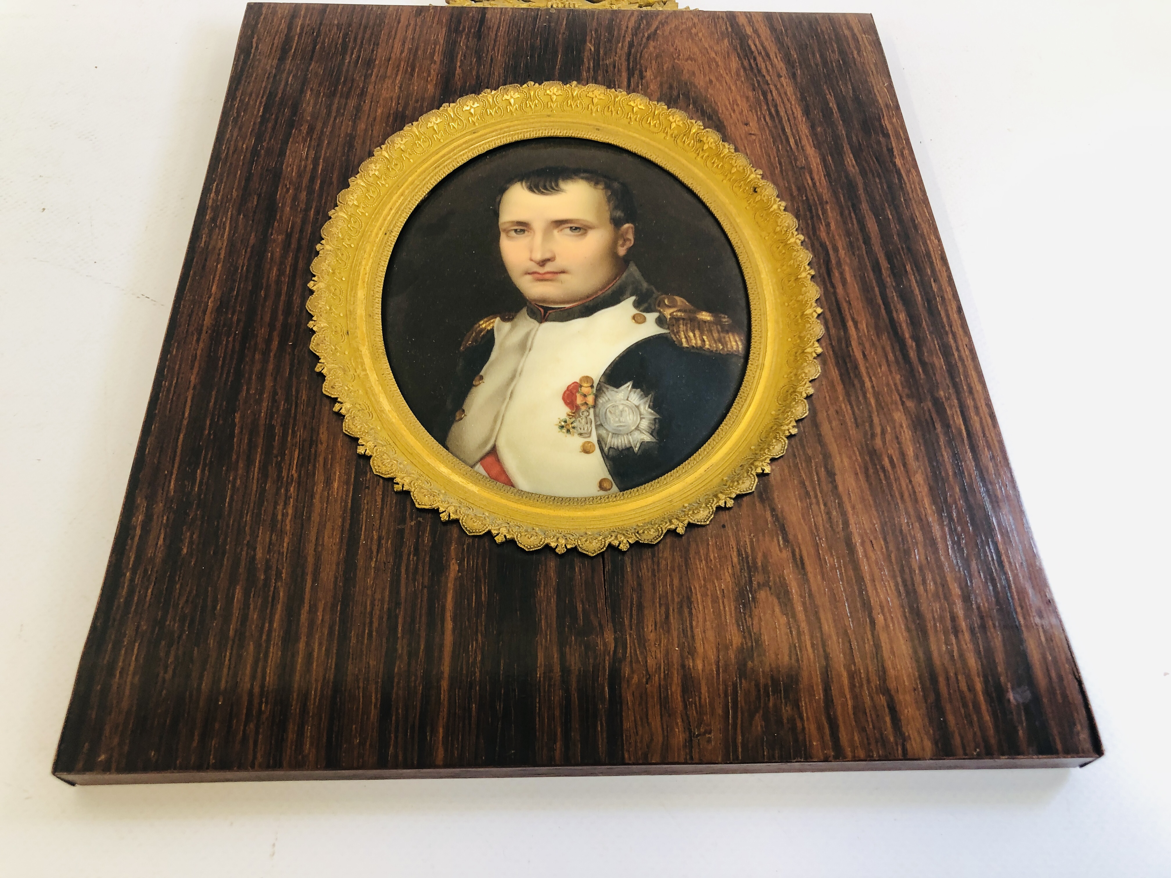 AN OVAL ENAMELLED PLAQUE OF NAPOLEON BY J. - Image 2 of 17