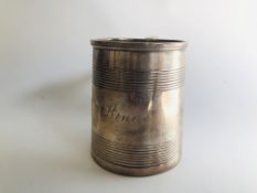 A GEORGE III REEDED SILVER TANKARD ENGRAVED ANNE LONDON 1819 MAKER CRISPIN FULLER (135gm).