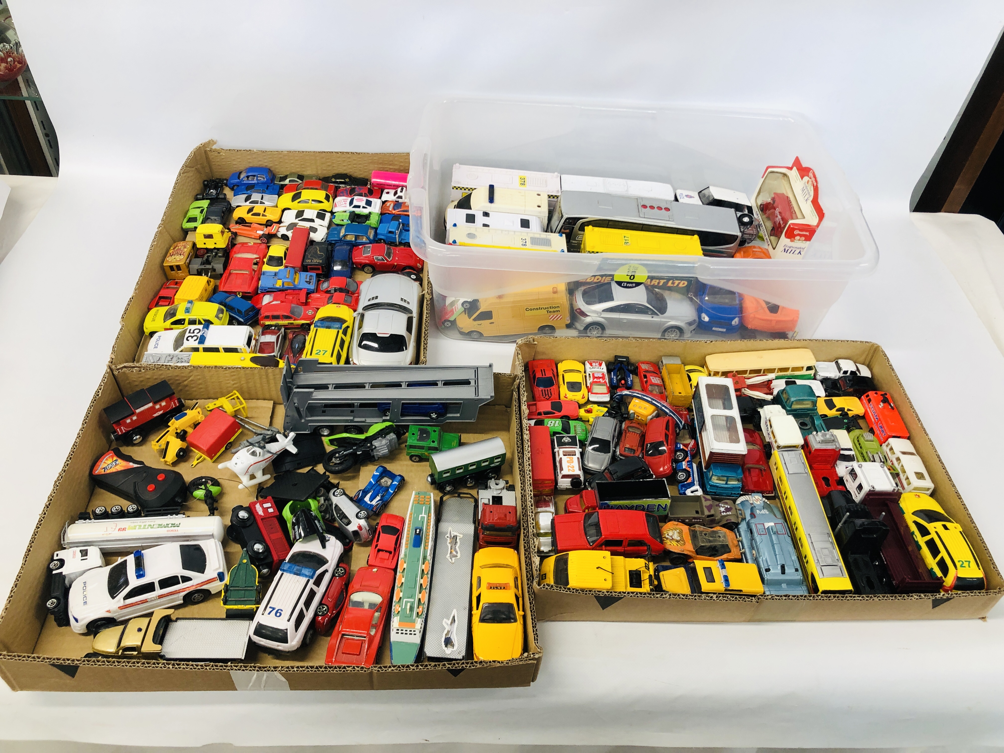 THREE TRAYS AND ONE BOX CONTAINING AN ASSORTMENT OF MODEL VEHICLES TO INCLUDE DIE CAST, ETC.