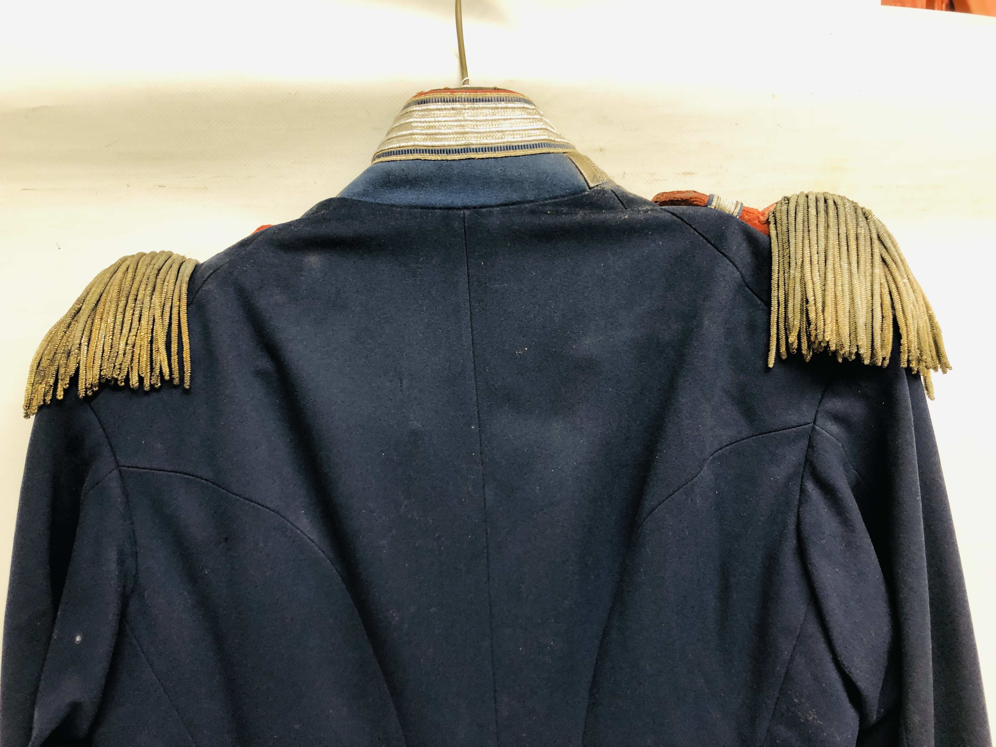 A GERMAN INFANTRY OFFICERS JACKET IN NAVY CLOTH, - Image 25 of 32