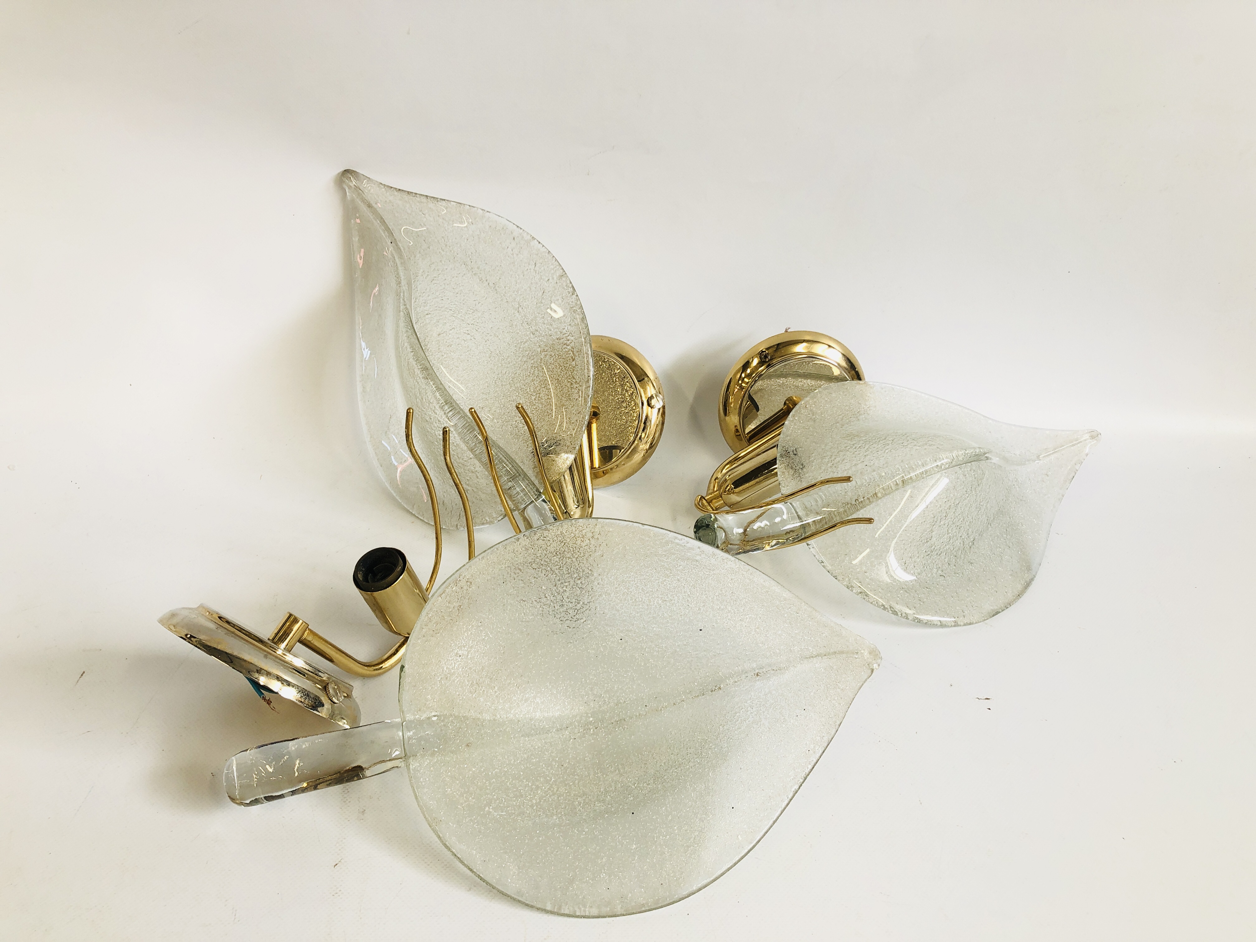 SET OF THREE ART GLASS LEAF DESIGN WALL LIGHT FITTINGS